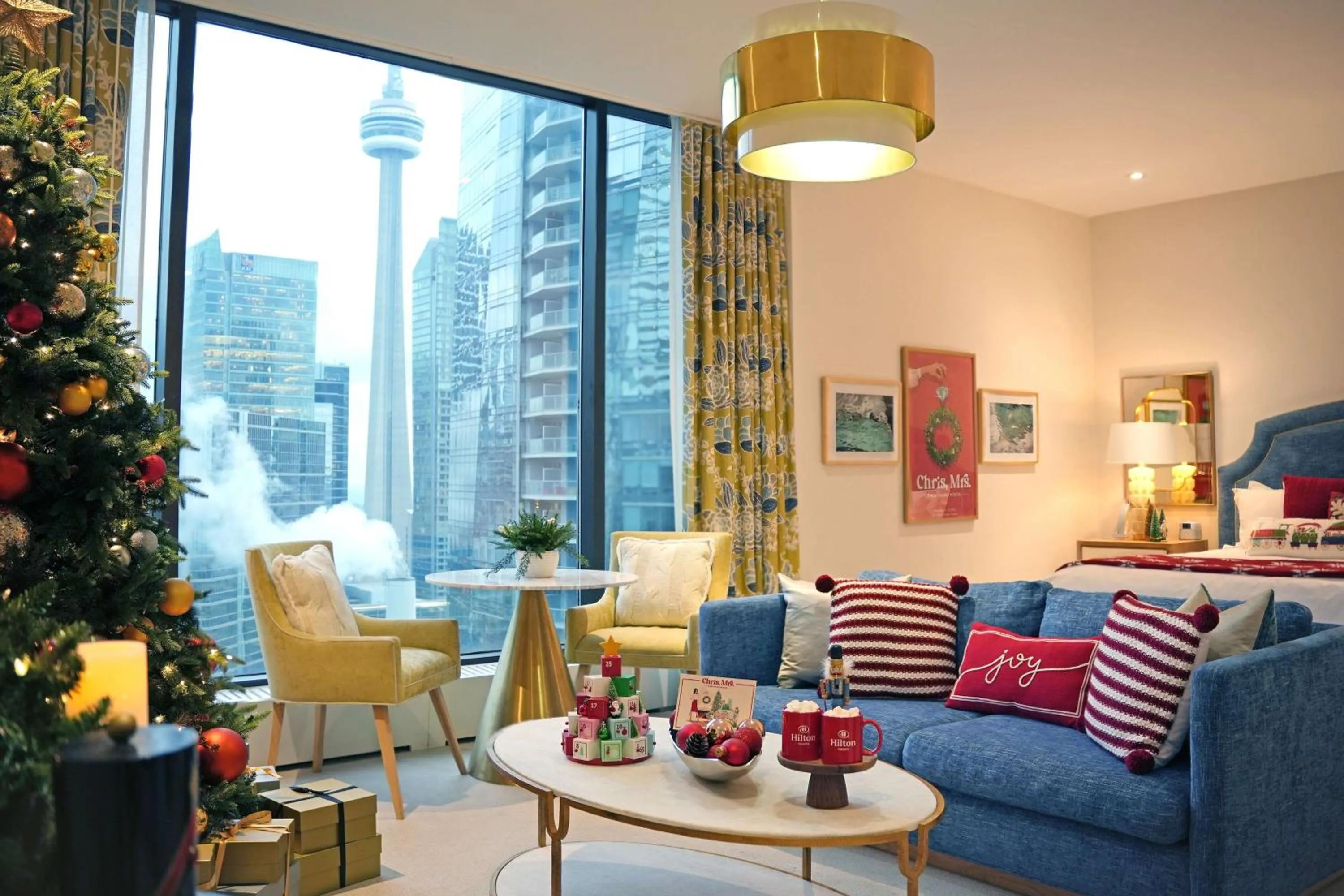 Living room in Hilton Toronto