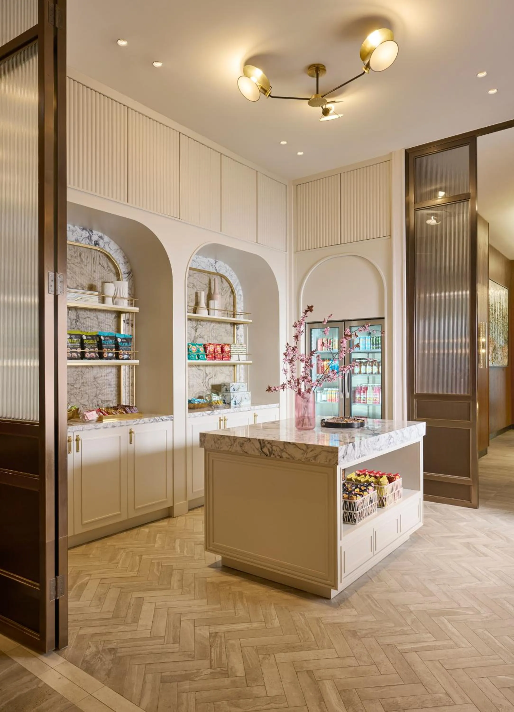 On-site shops in Hilton Toronto