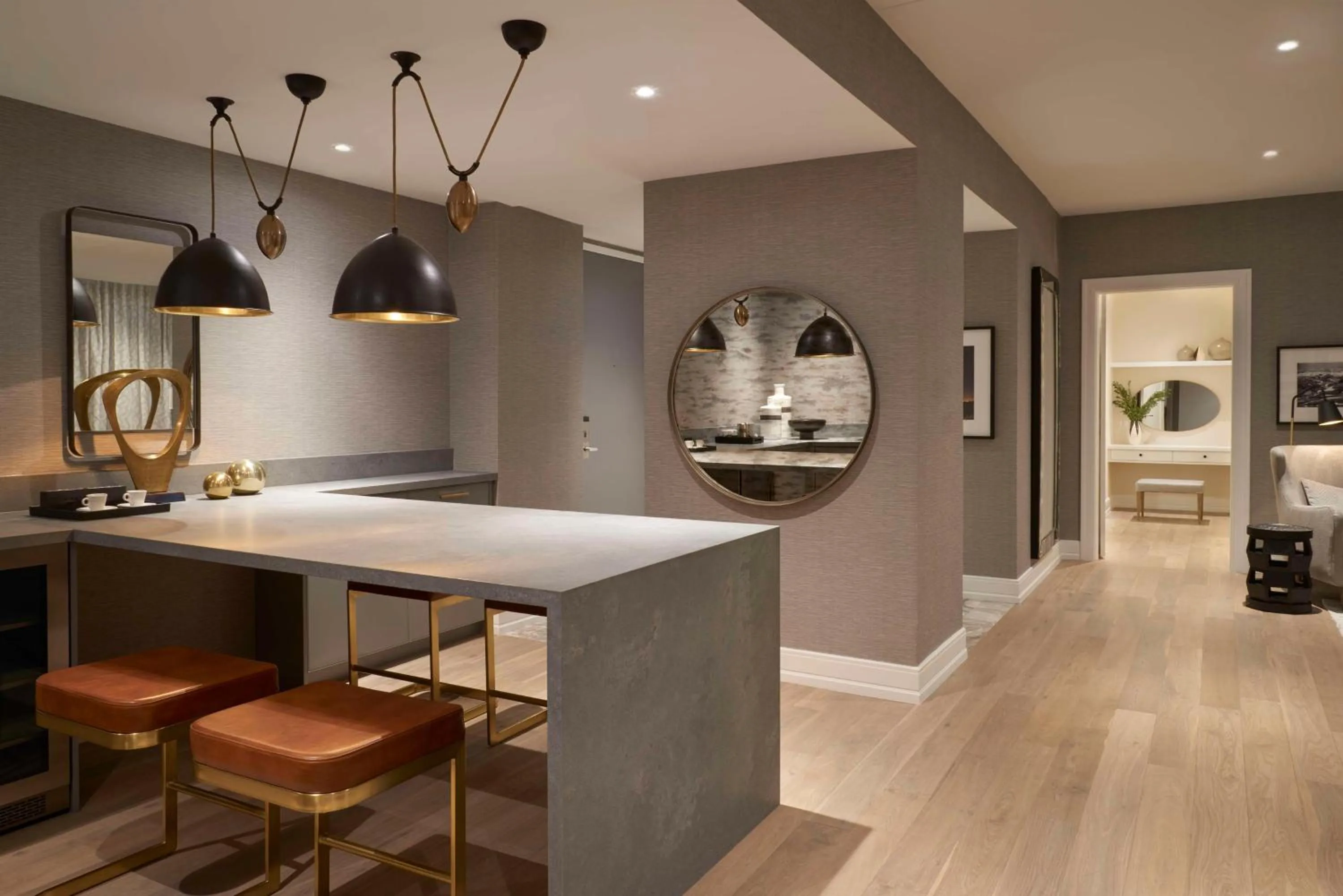 Living room in Hilton Toronto