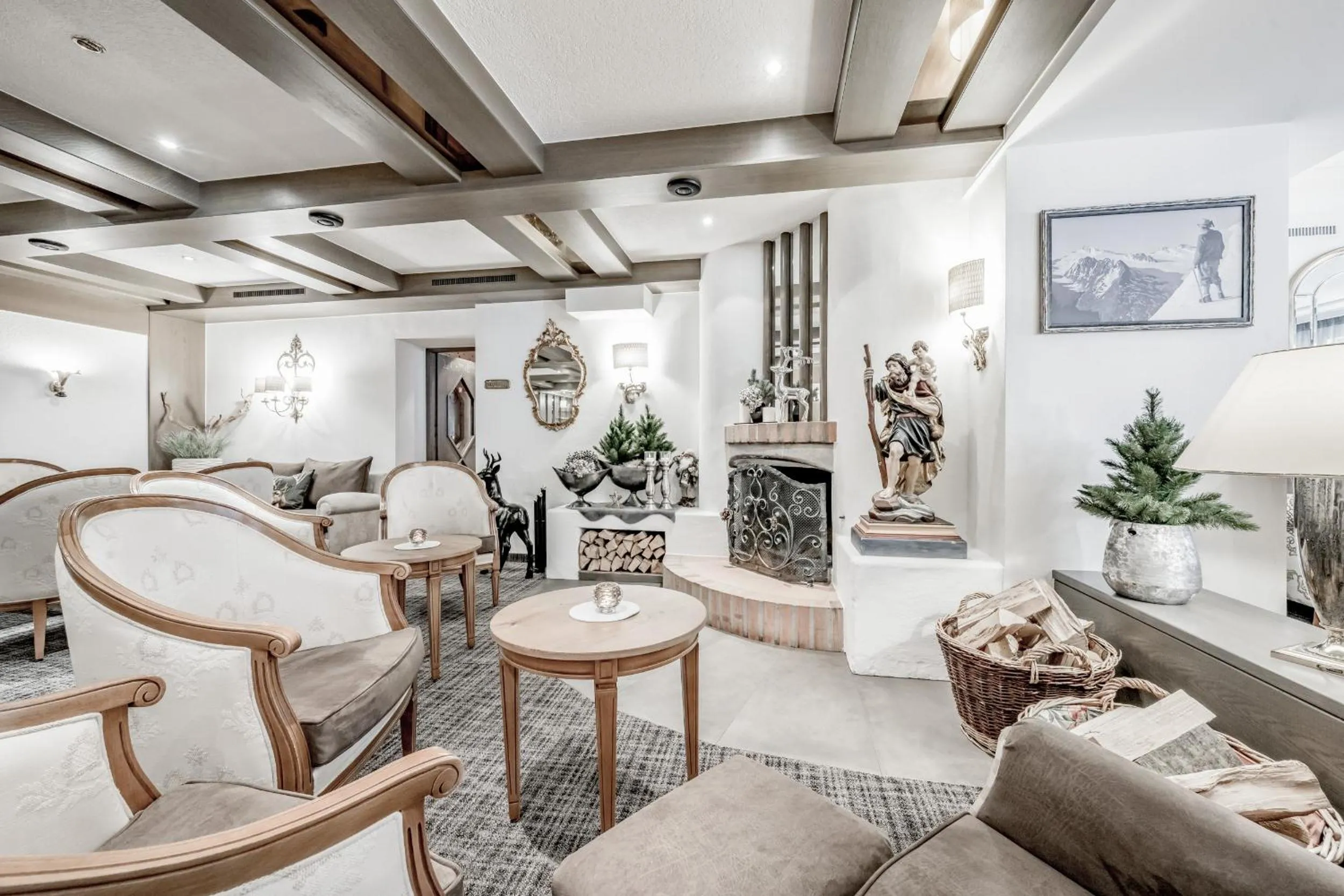 Lobby or reception in Hotel Jenewein