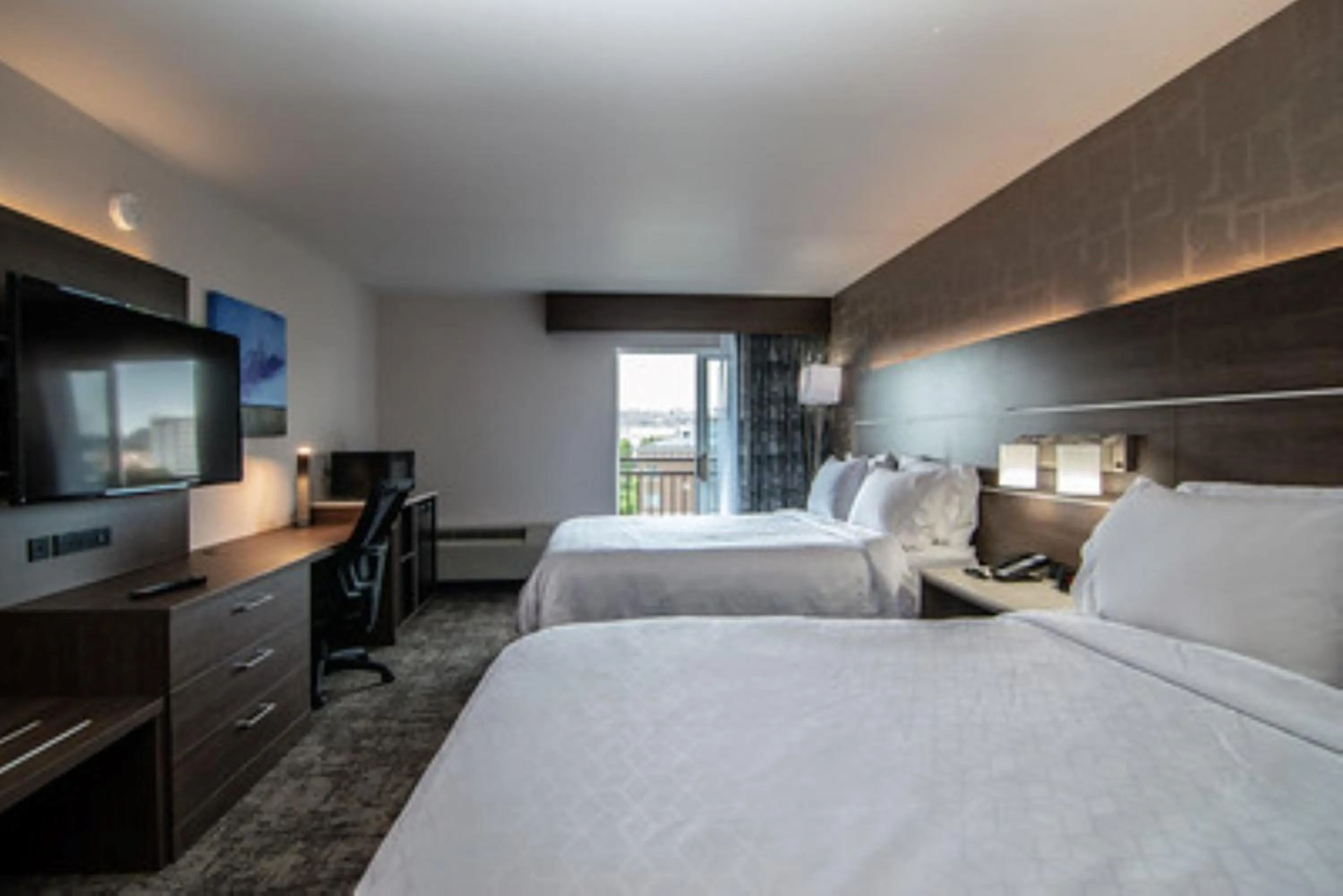 Photo of the whole room, Bed in Holiday Inn Express Spokane-Downtown by IHG