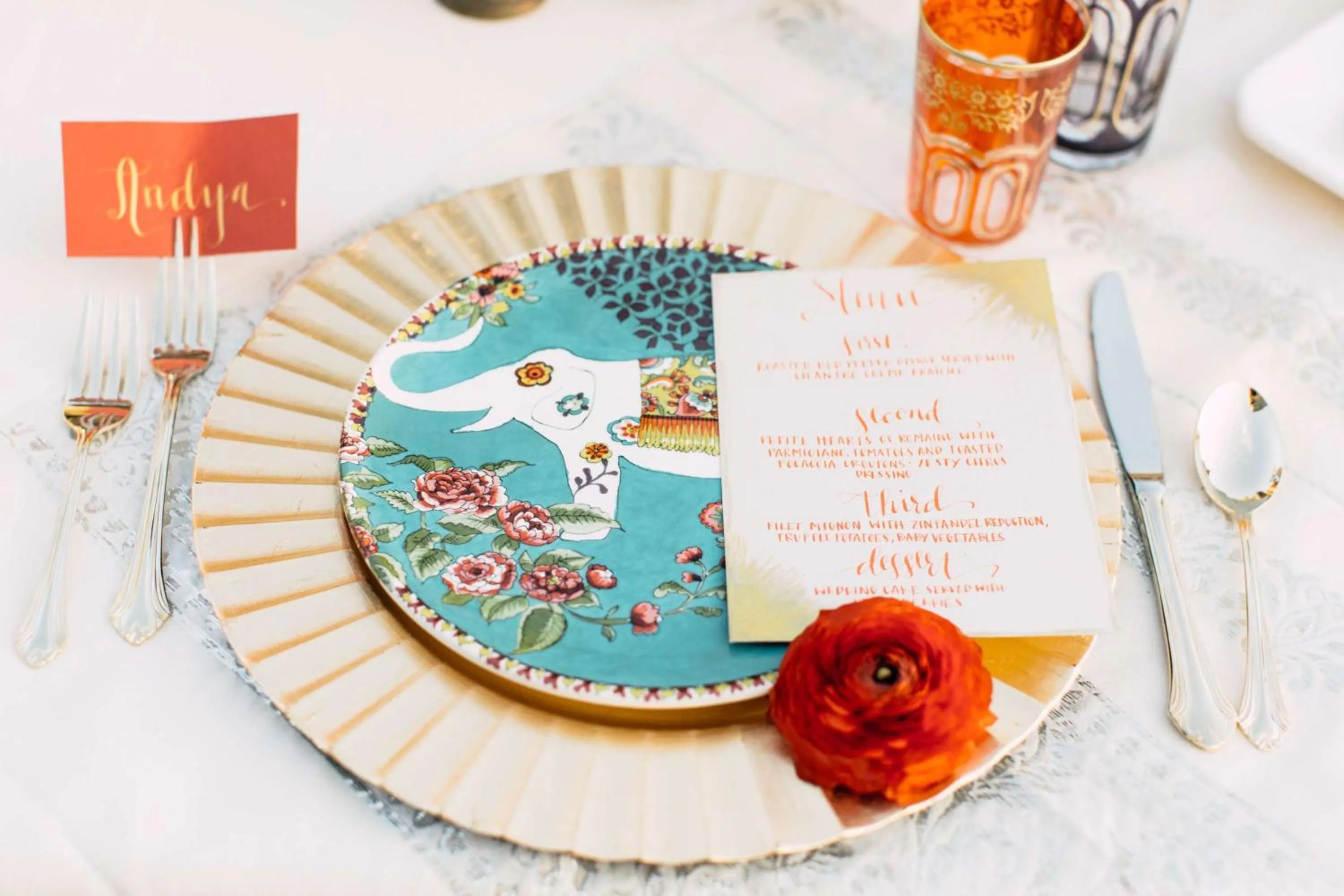 Dining area in Hilton San Diego Mission Valley