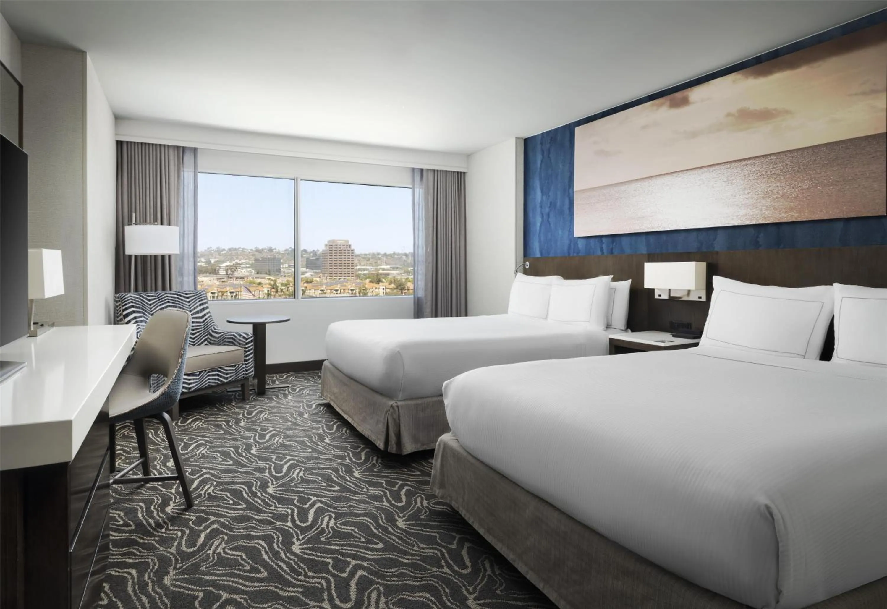 Bed in Hilton San Diego Mission Valley