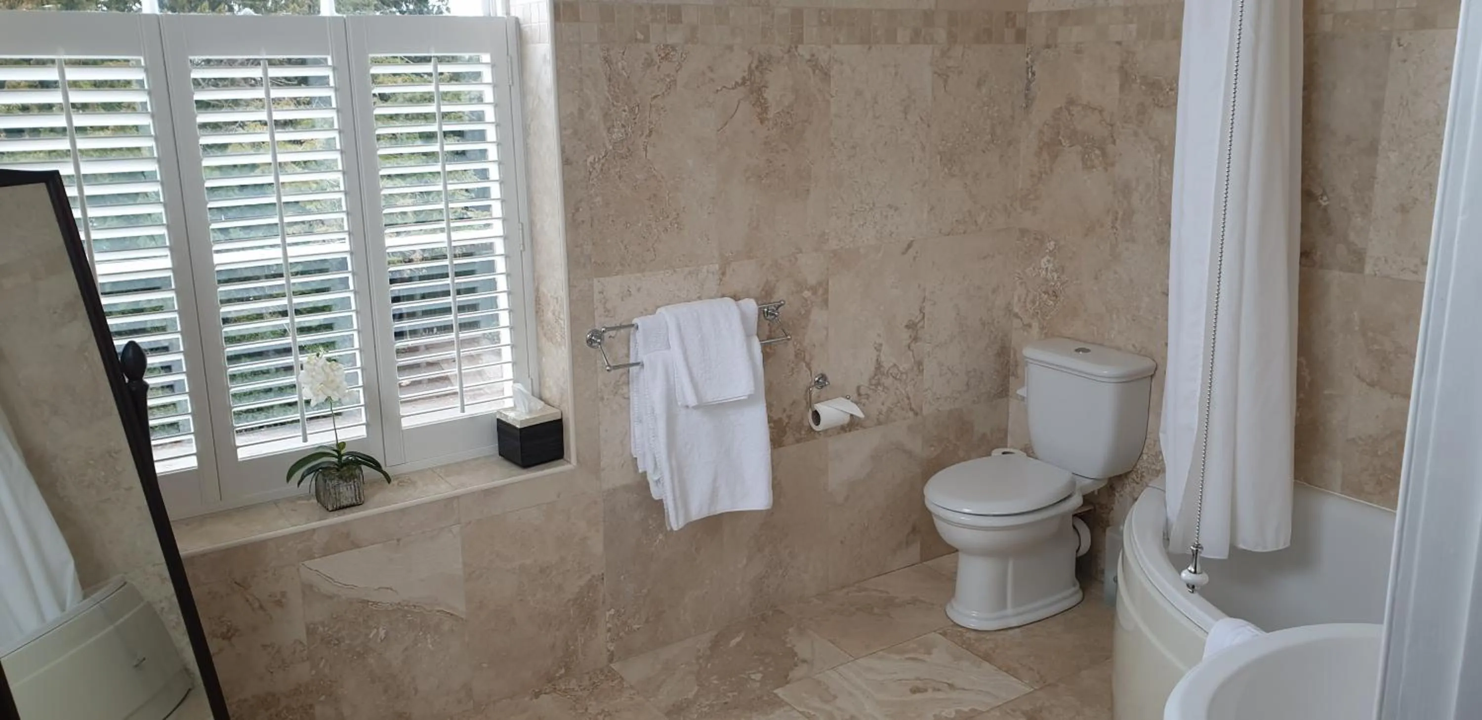 Bathroom in Dovecliff Hall Hotel