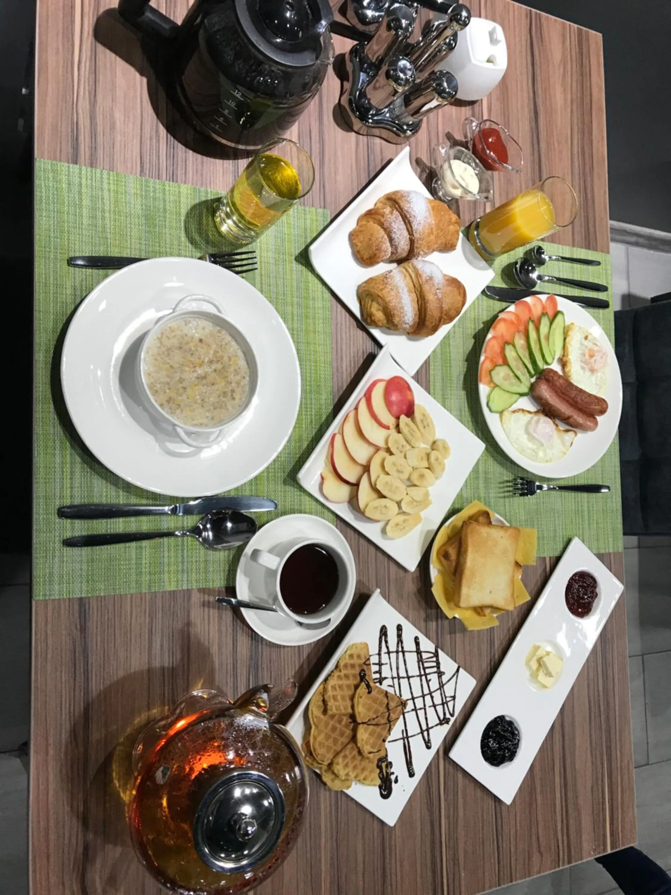 Breakfast in MAXX inn