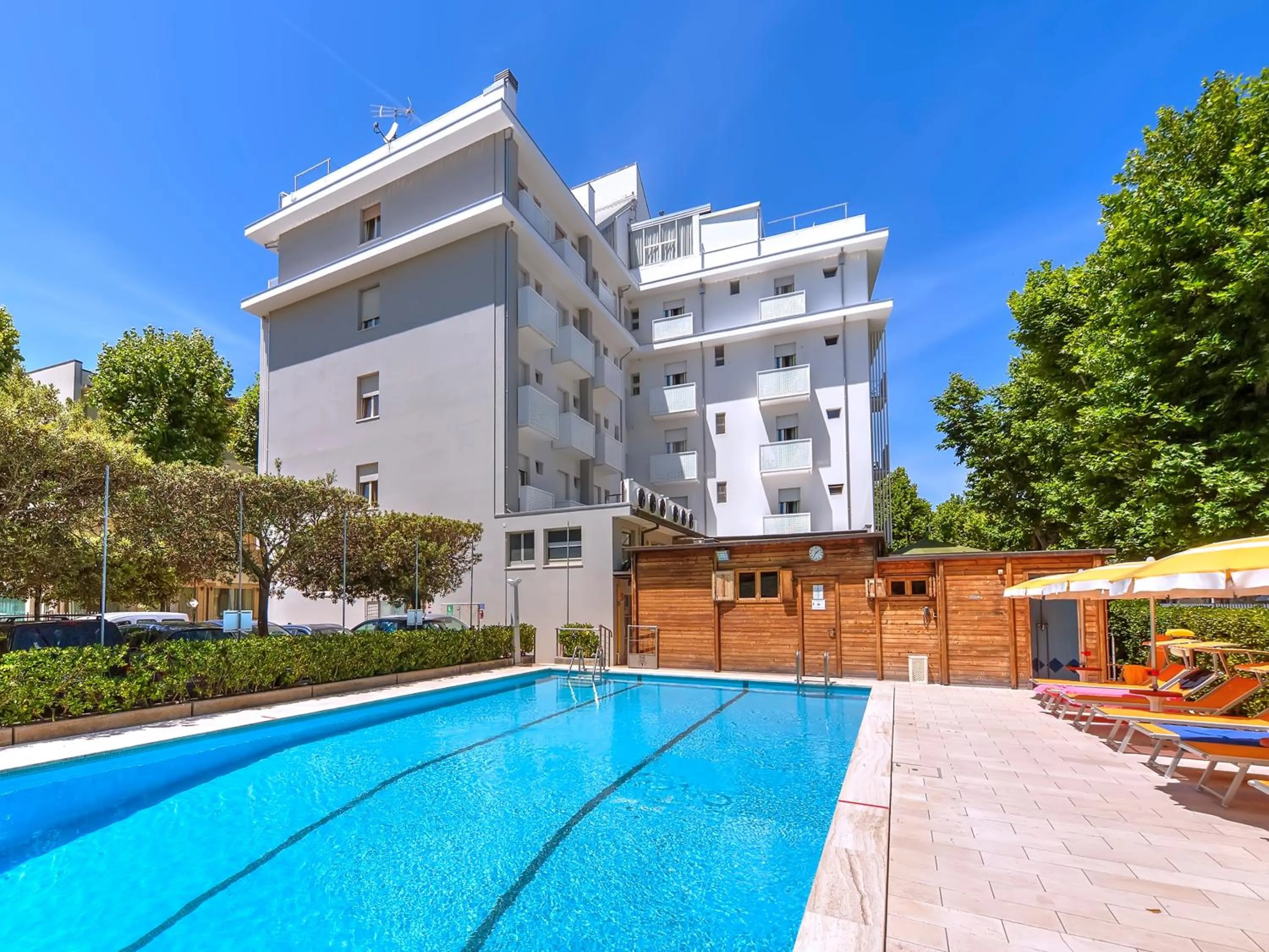 Pool view in Hotel Excelsior