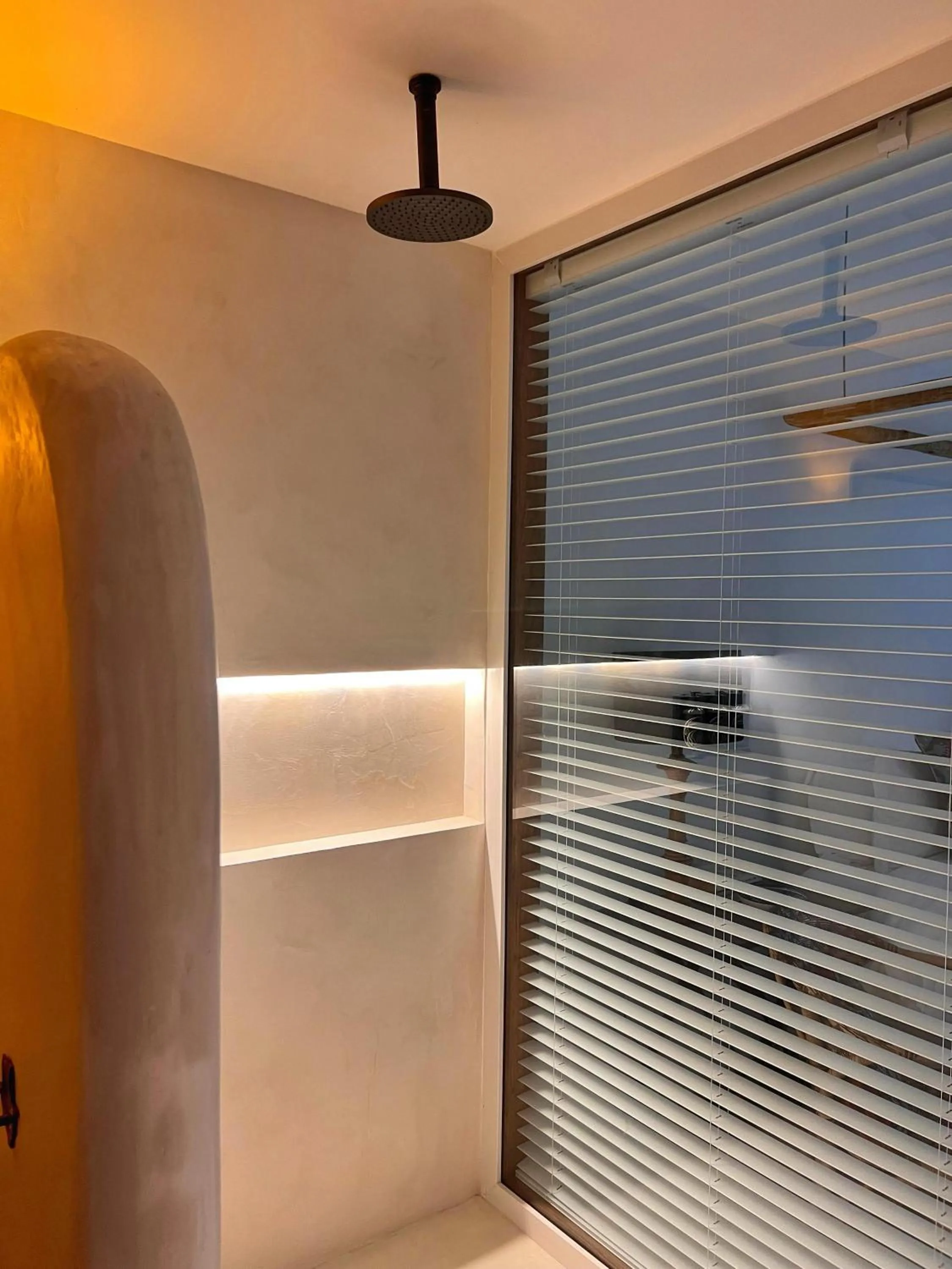 Shower in Vila deste Hotel