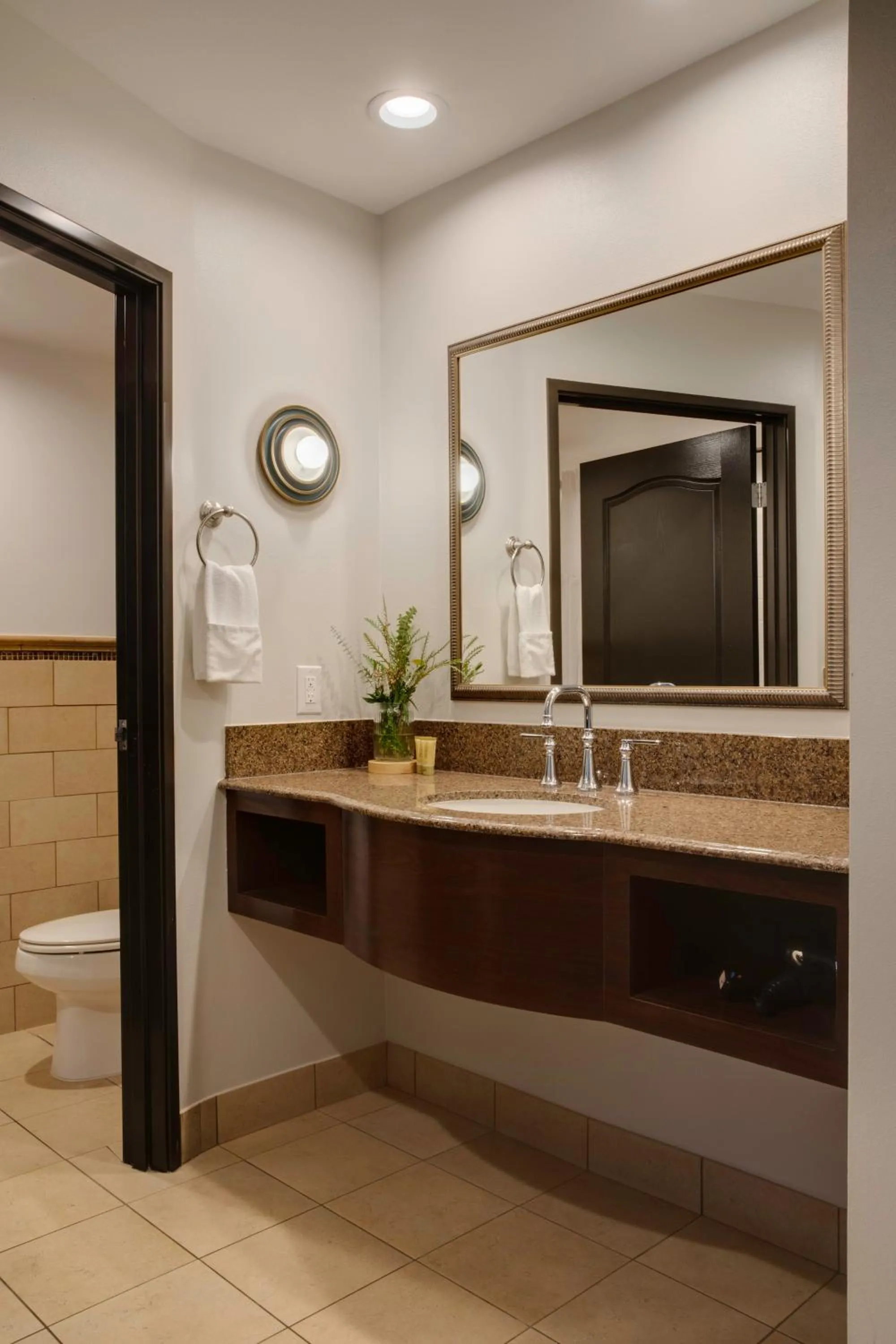 Bathroom in Ayres Hotel Chino Hills Ontario