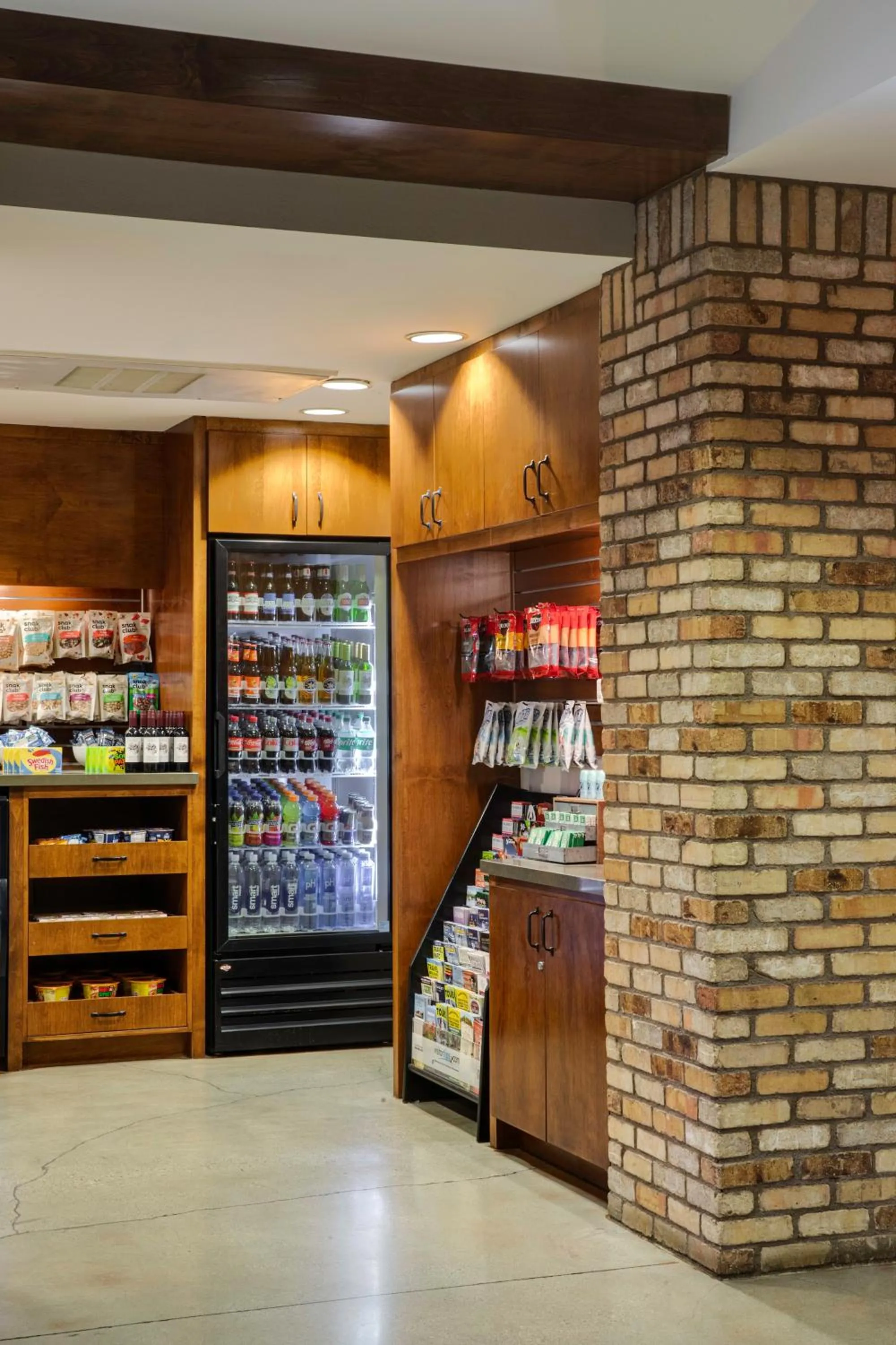 Food and drinks in Ayres Hotel Chino Hills Ontario