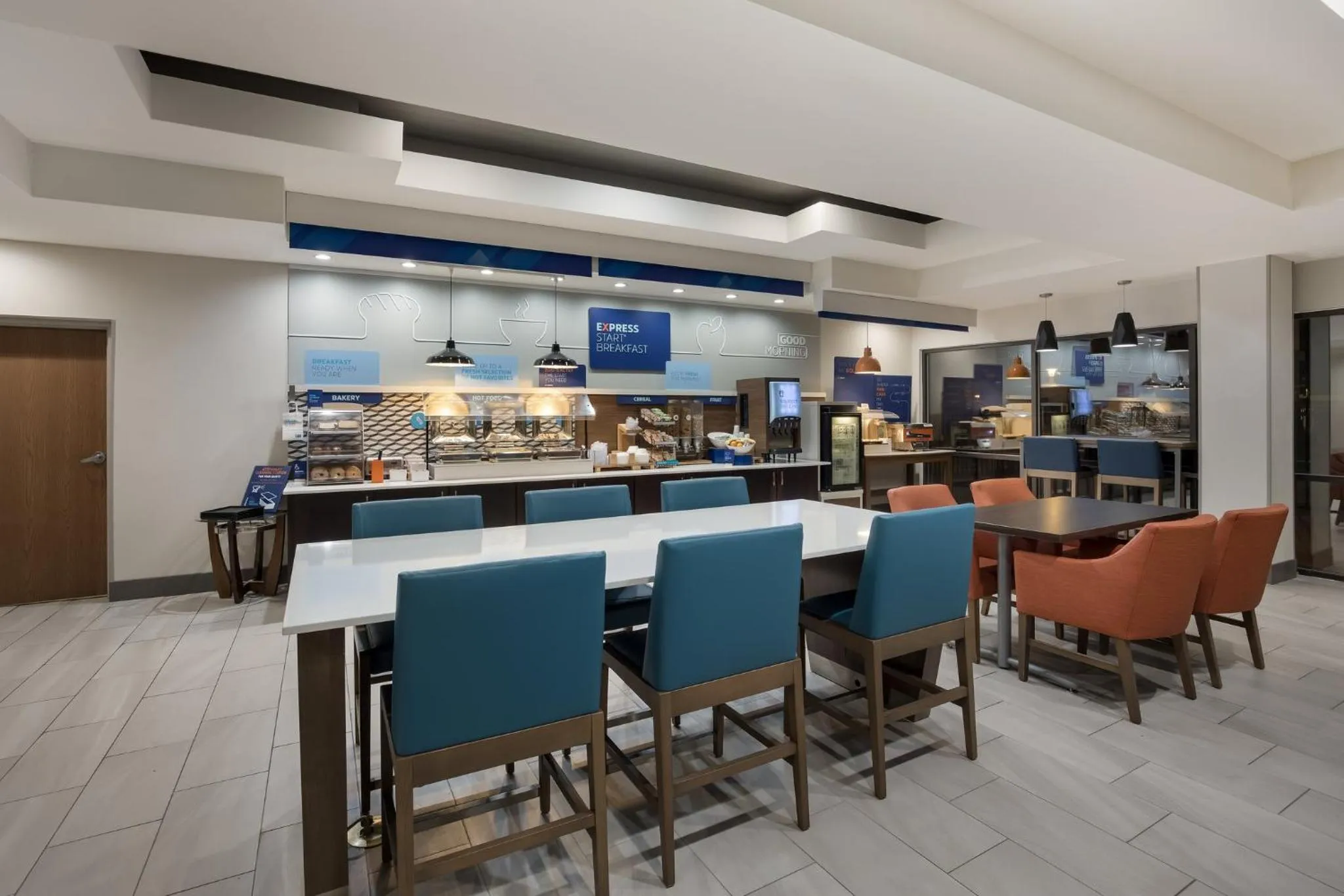 Breakfast in Holiday Inn Express Hotel & Suites Perry by IHG
