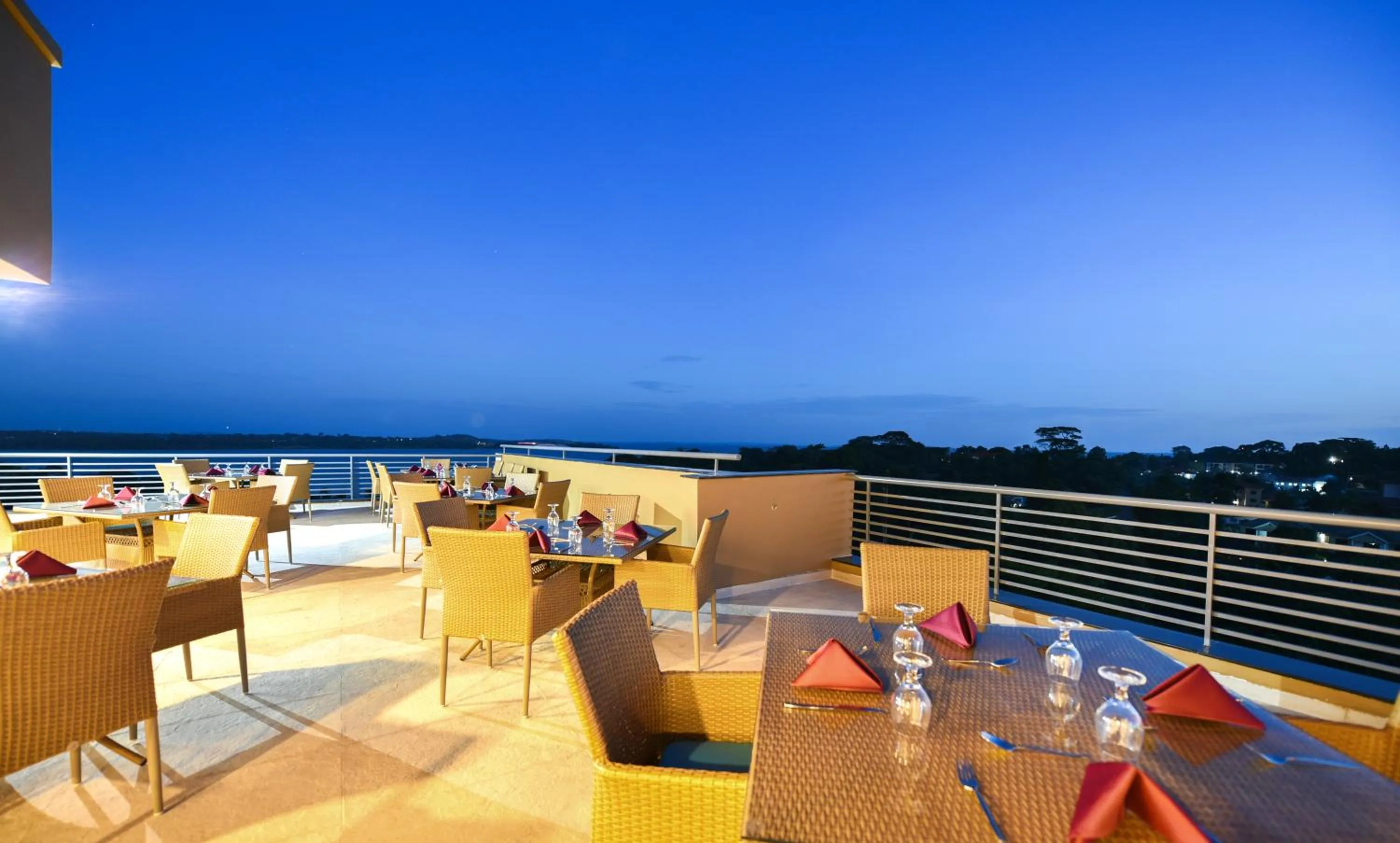 Restaurant/places to eat in K Hotels Entebbe