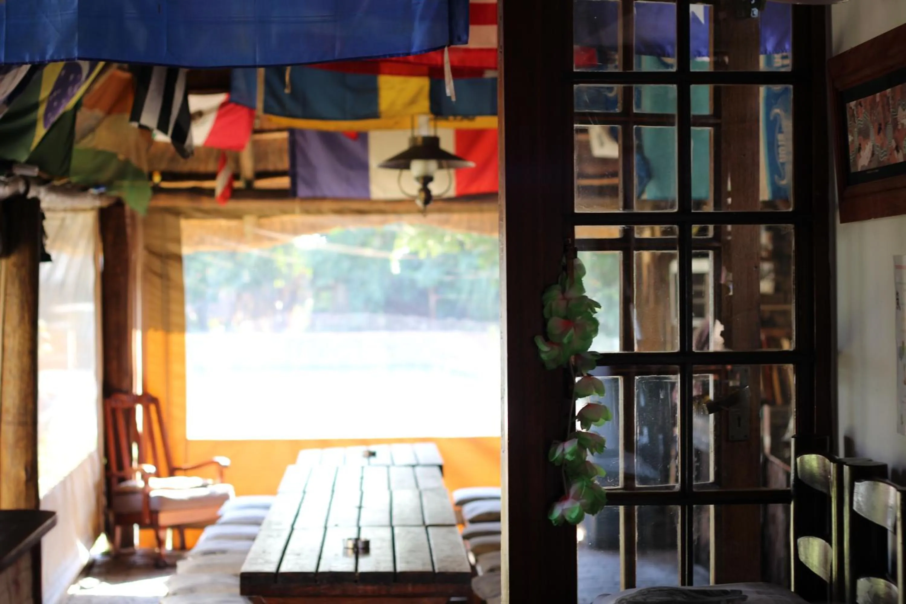 1322 Backpackers International