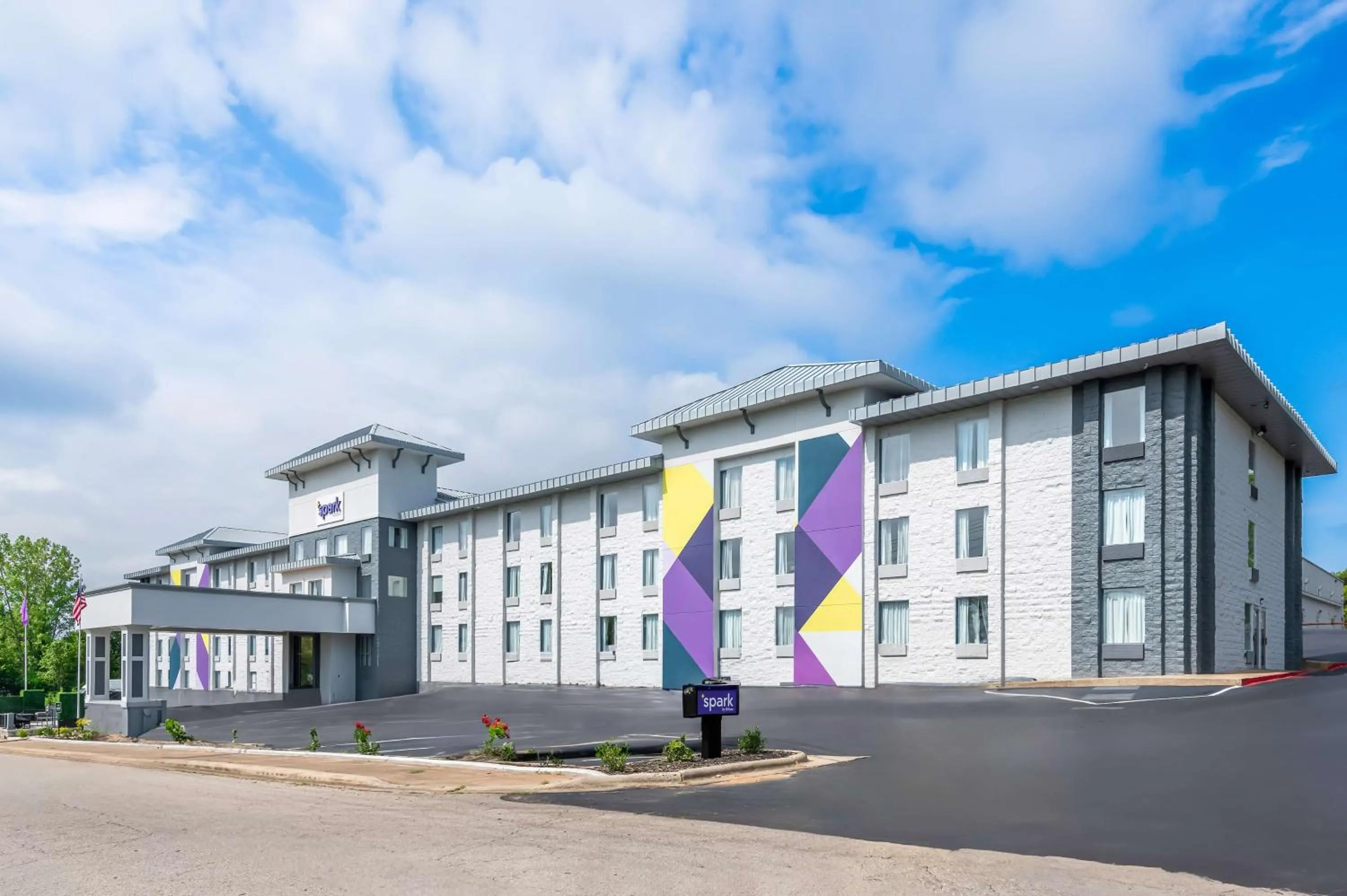 Property building in Spark By Hilton Branson Meadows