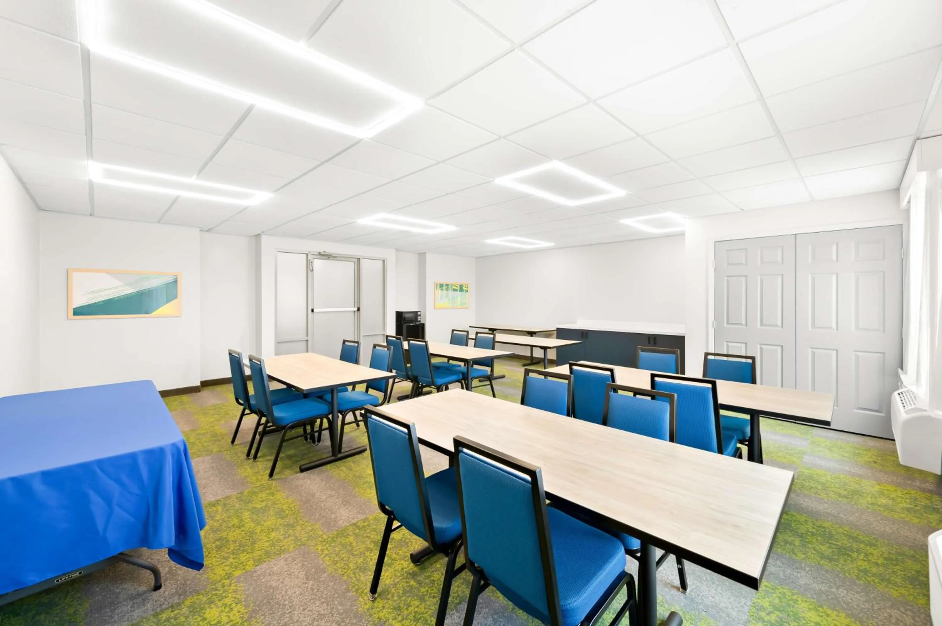 Meeting/conference room in Spark By Hilton Branson Meadows