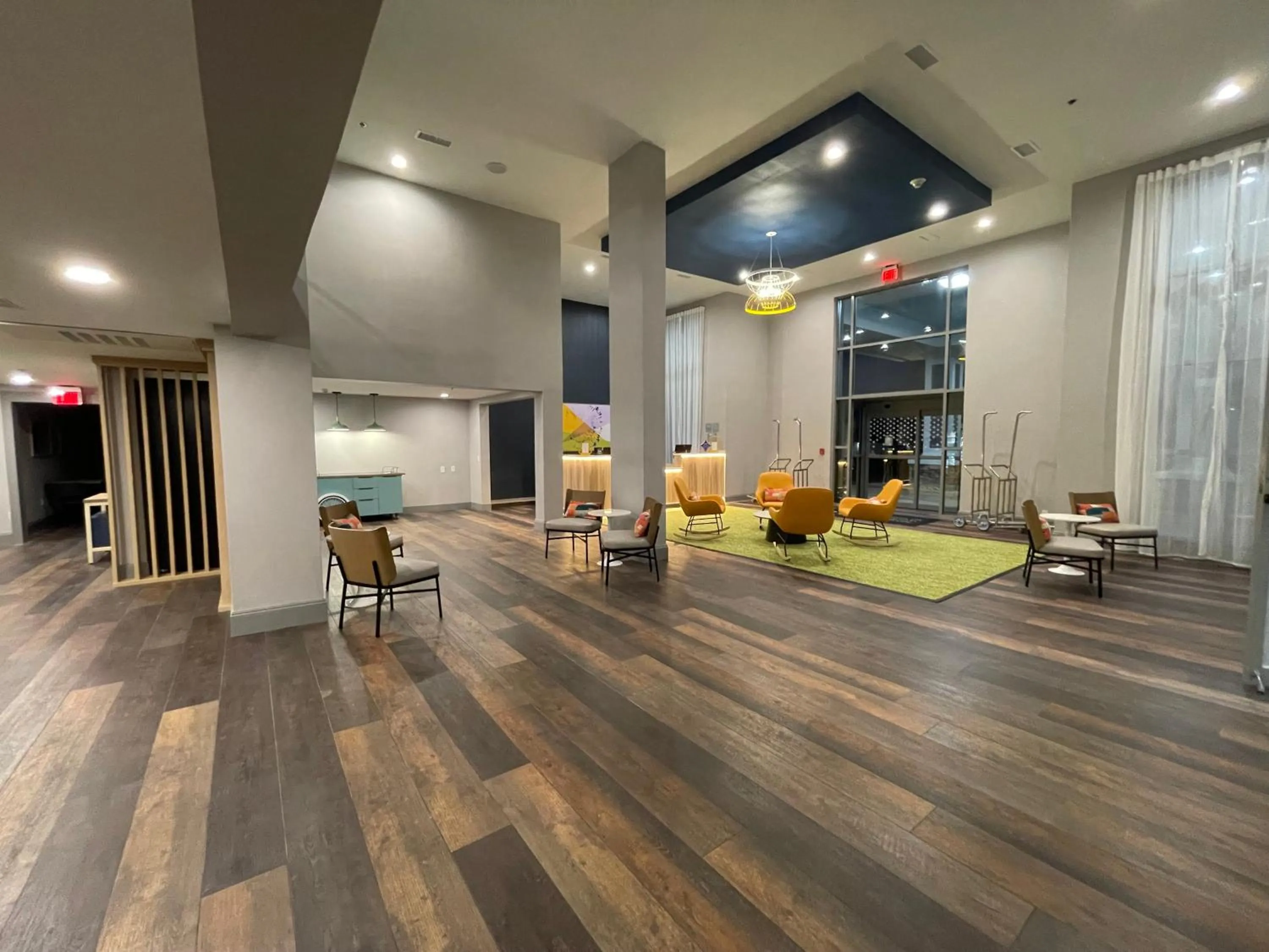 Spark By Hilton Branson Meadows