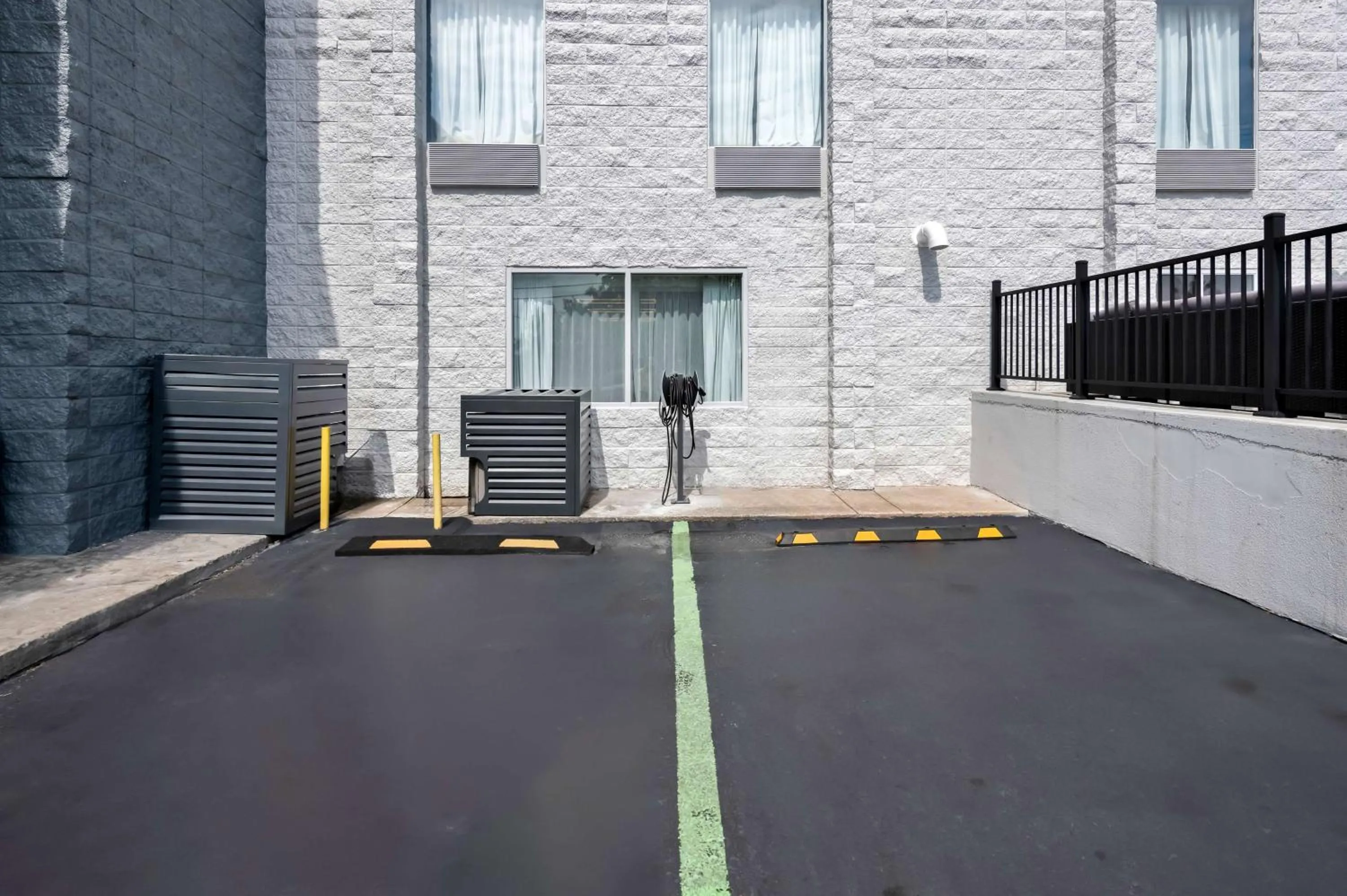 Property building in Spark By Hilton Branson Meadows