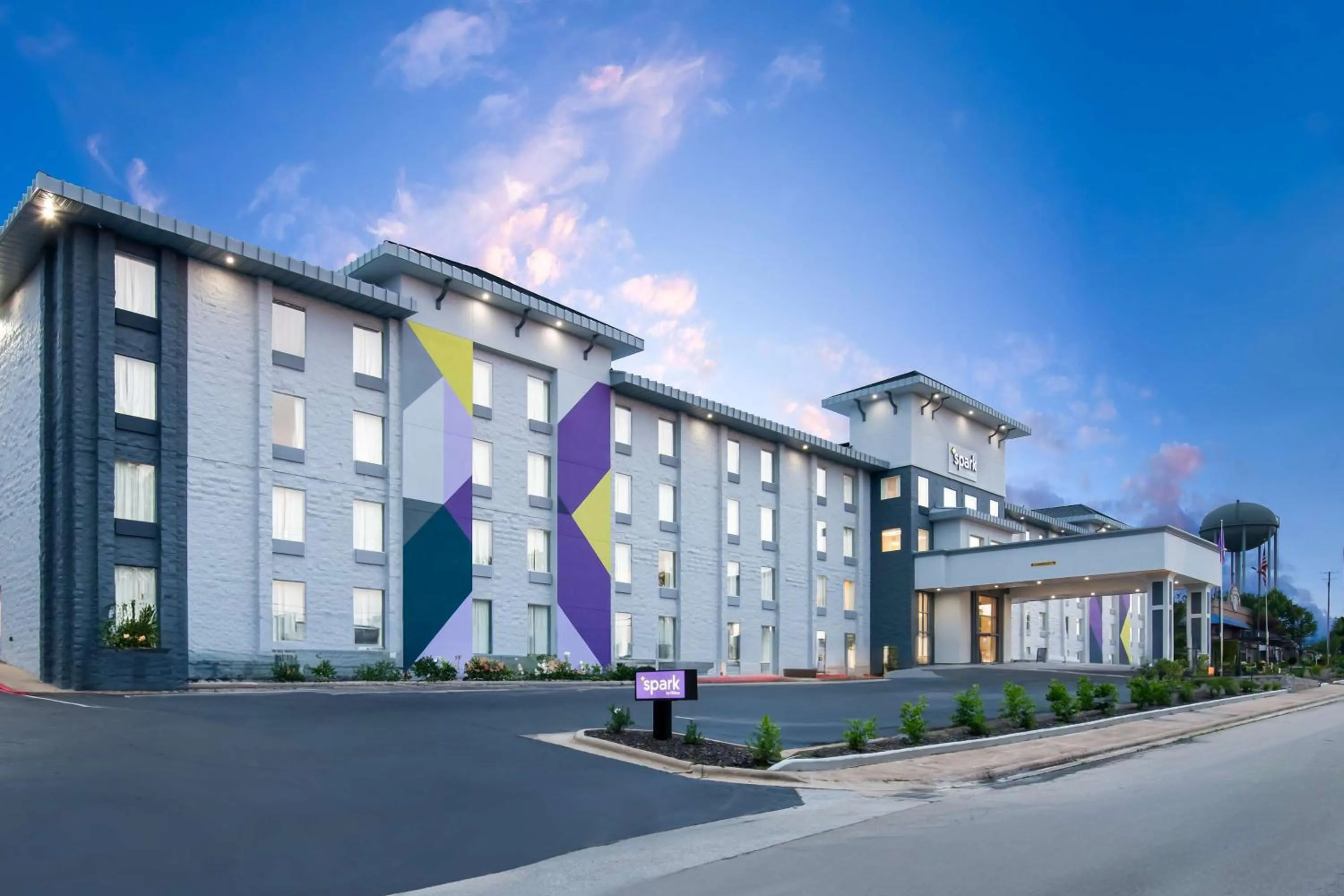 Property building in Spark By Hilton Branson Meadows