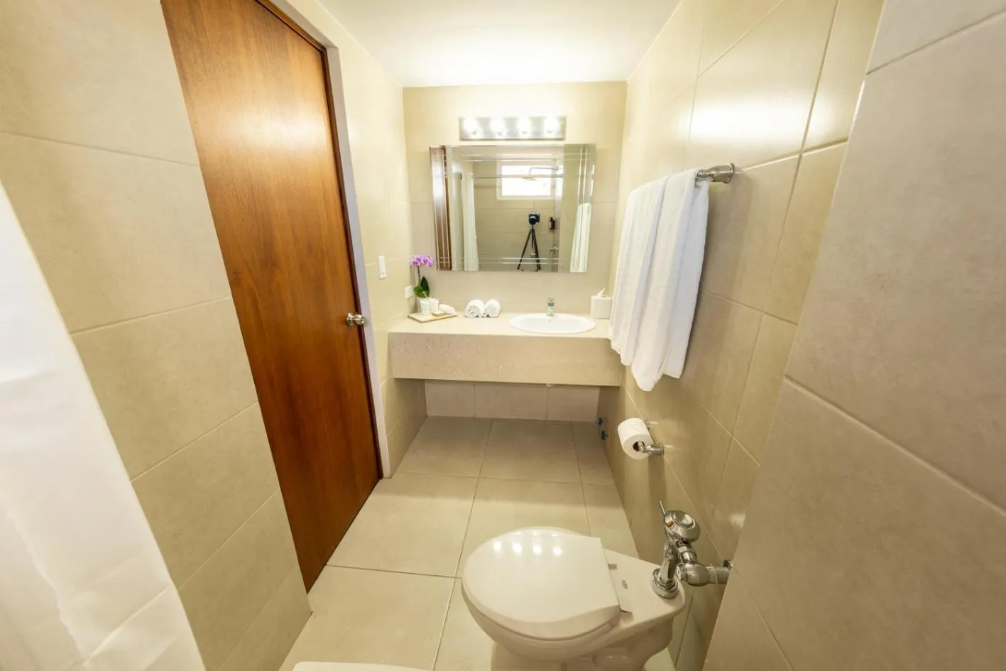 Shower in Hotel Faranda Express Soloy and Casino, a member of Radisson Individuals