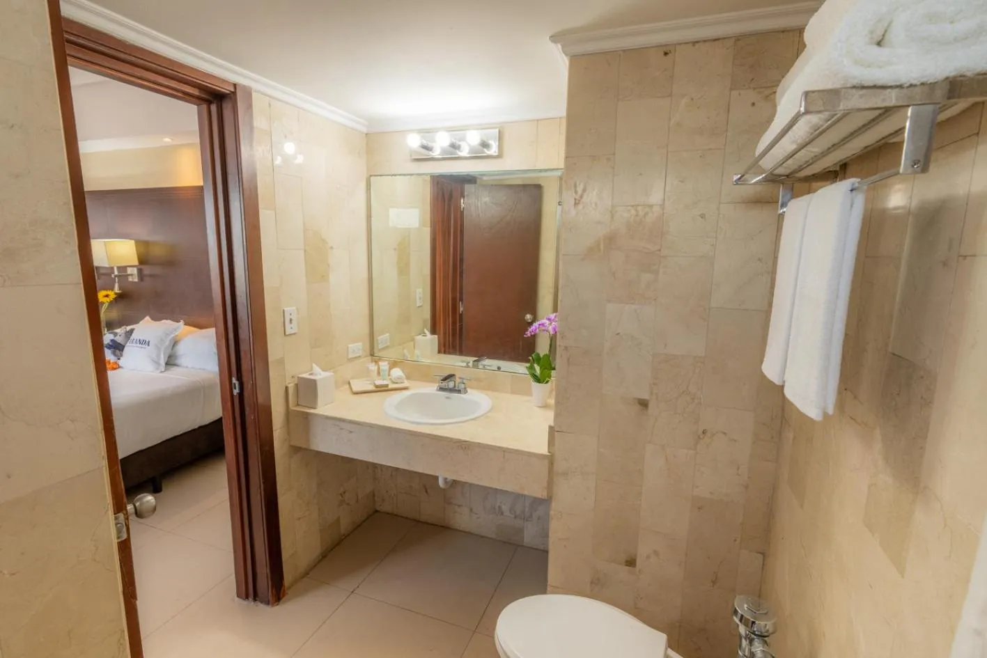 Bathroom in Hotel Faranda Express Soloy and Casino, a member of Radisson Individuals