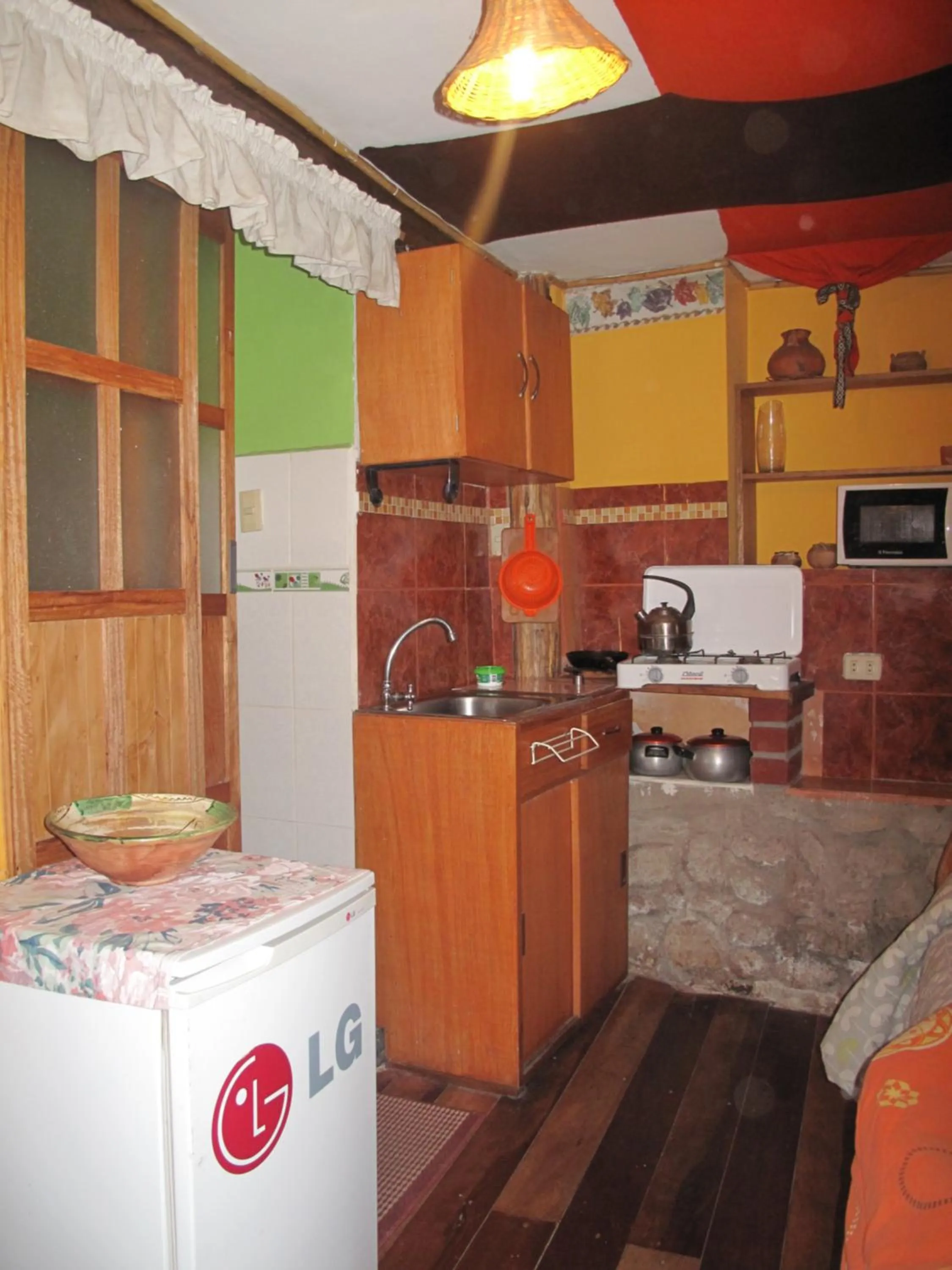 Kitchen or kitchenette in Casa De Mama Cusco - The Treehouse