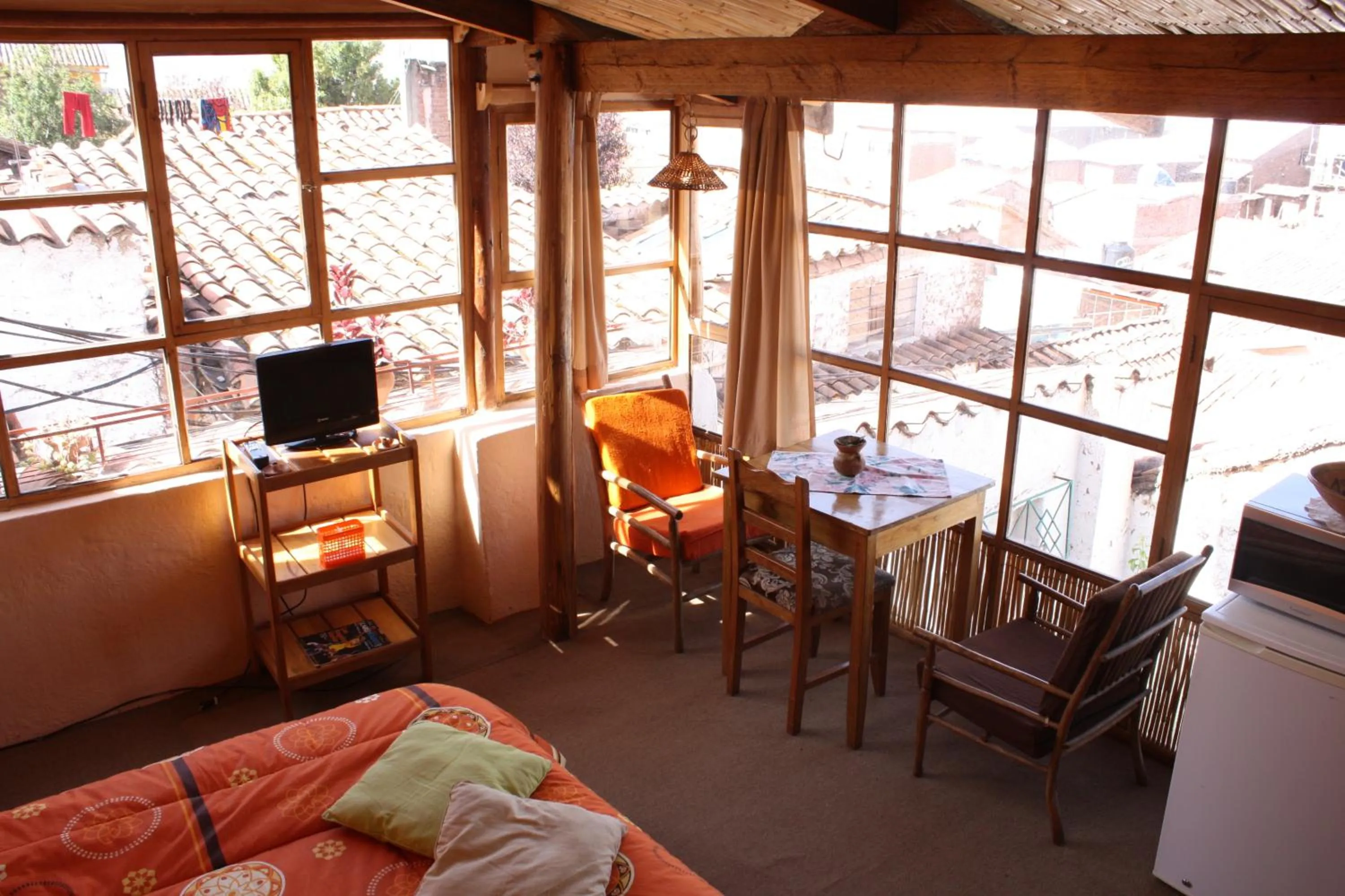Photo of the whole room in Casa De Mama Cusco - The Treehouse