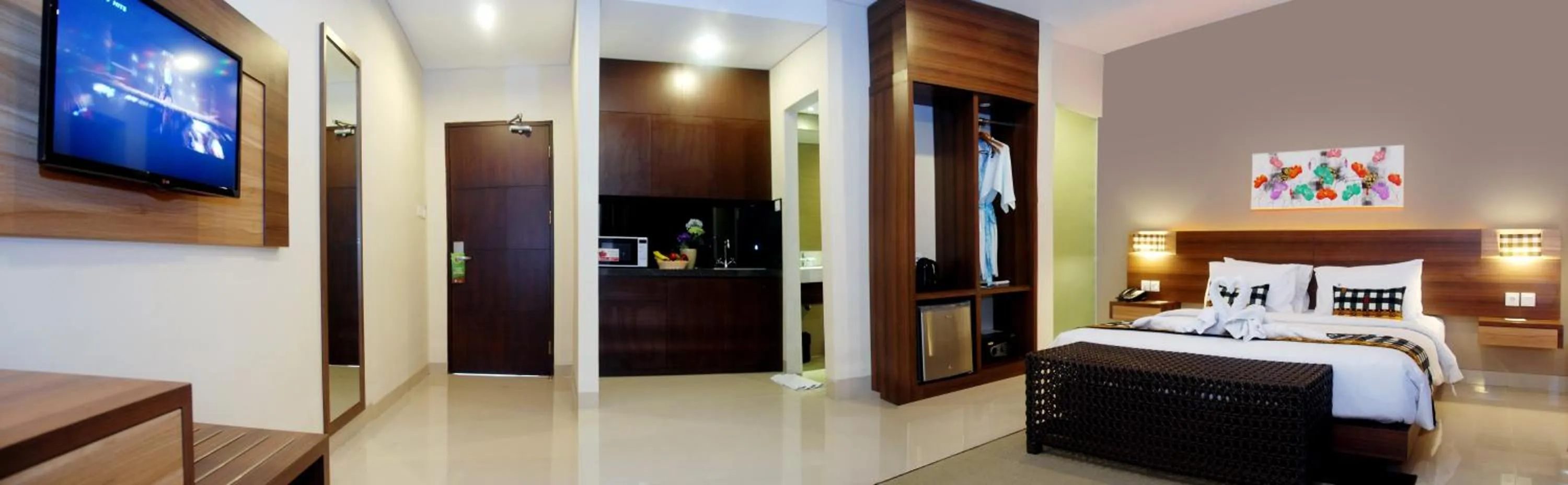 Photo of the whole room, Bed in Grand Barong Resort