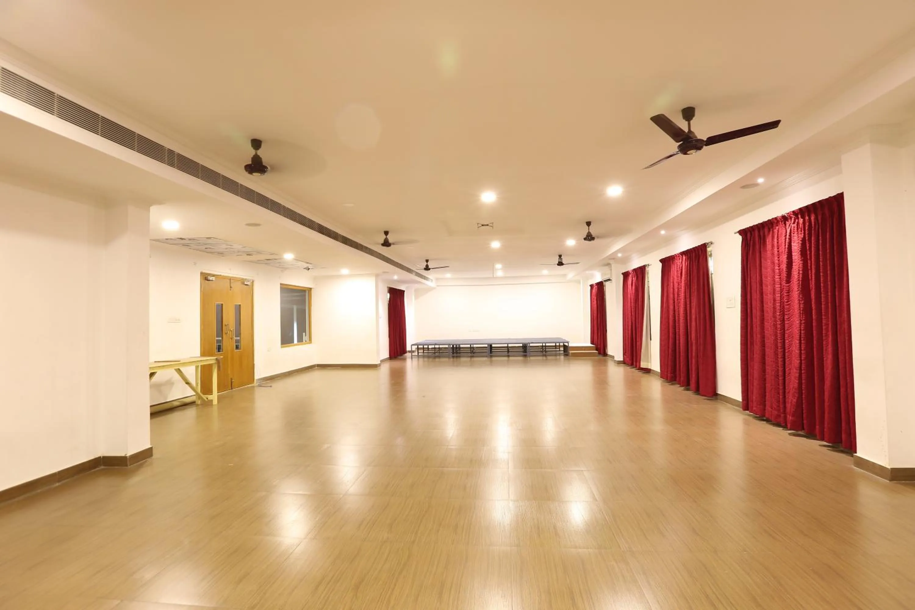 Banquet/Function facilities in Mermaid Resorts & Banquets