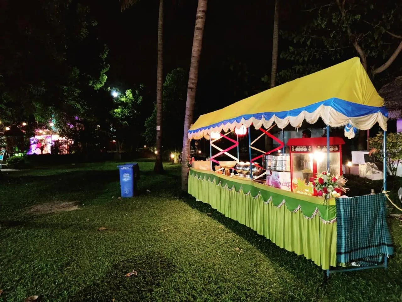 Food in Mermaid Resorts & Banquets