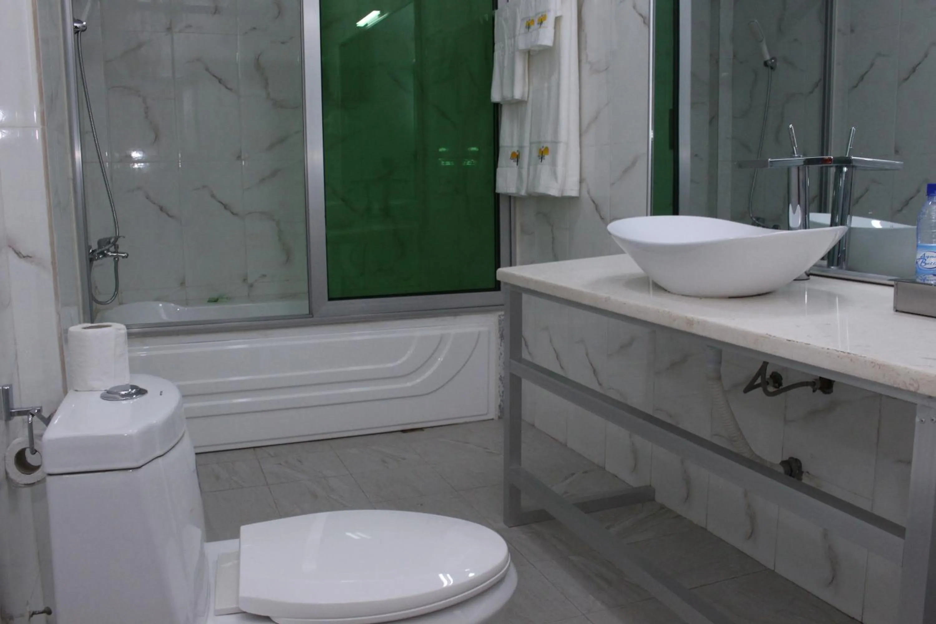 Bathroom in Paradisia Hotel