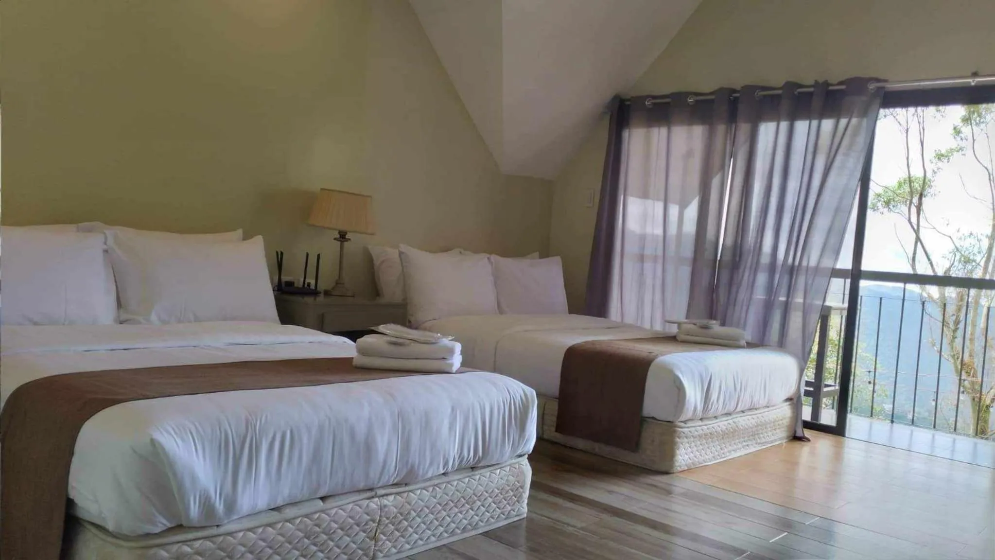 Bed in Skyland Garden Hotel and Resort