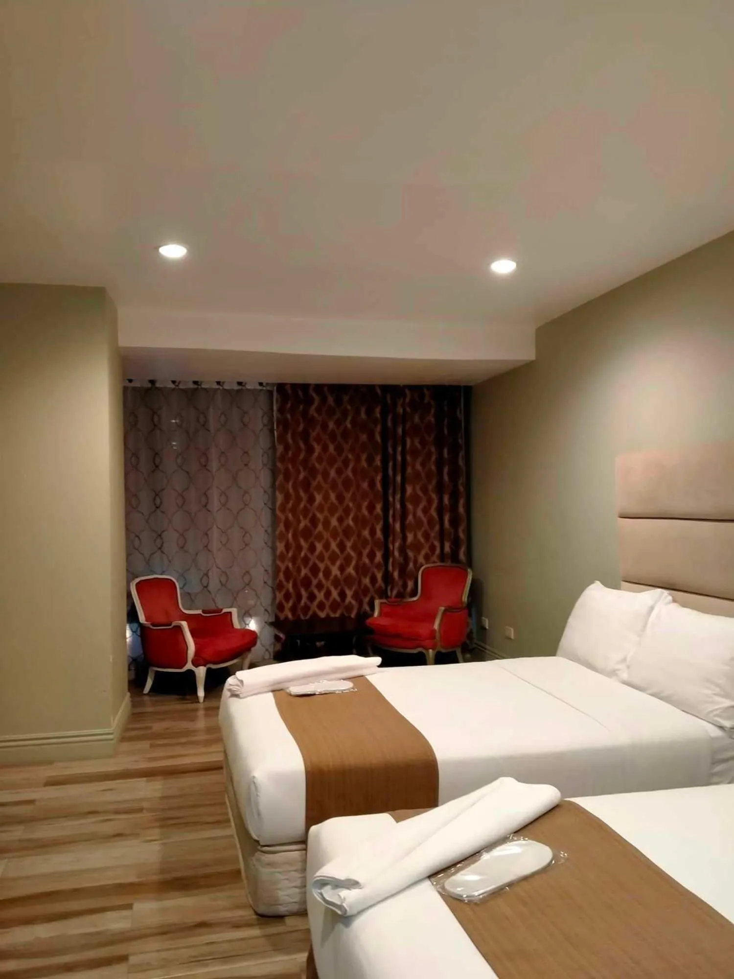 Bed in Skyland Garden Hotel and Resort