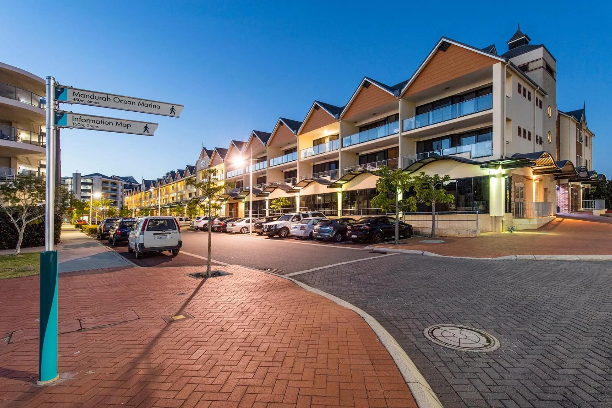 Facade/entrance in Dolphin Quay Apartments