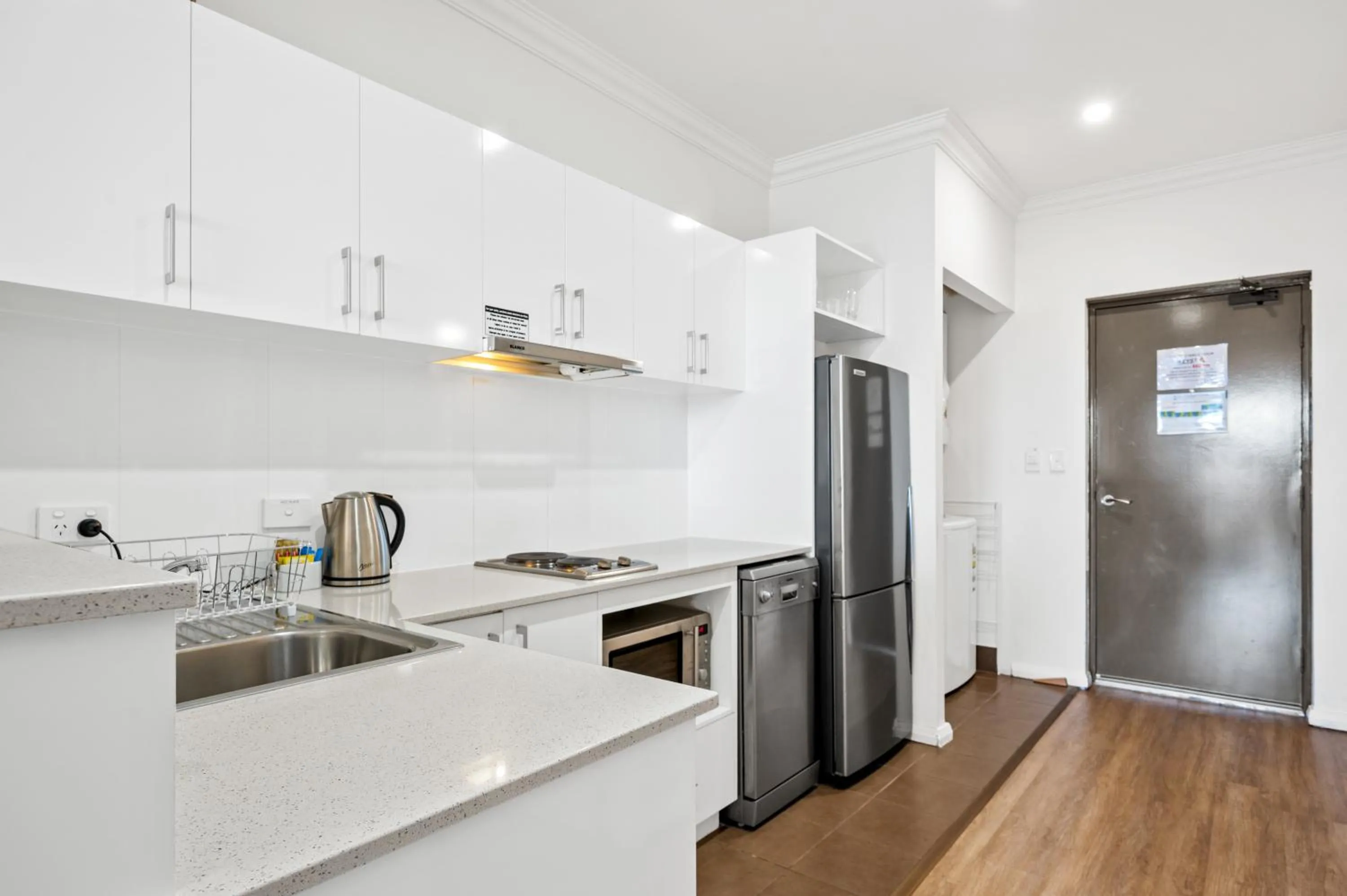Kitchen or kitchenette in Dolphin Quay Apartments