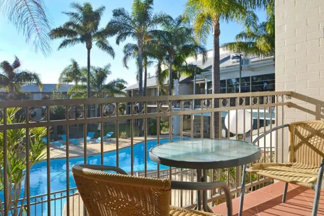Patio in Mandurah Motel and Apartments