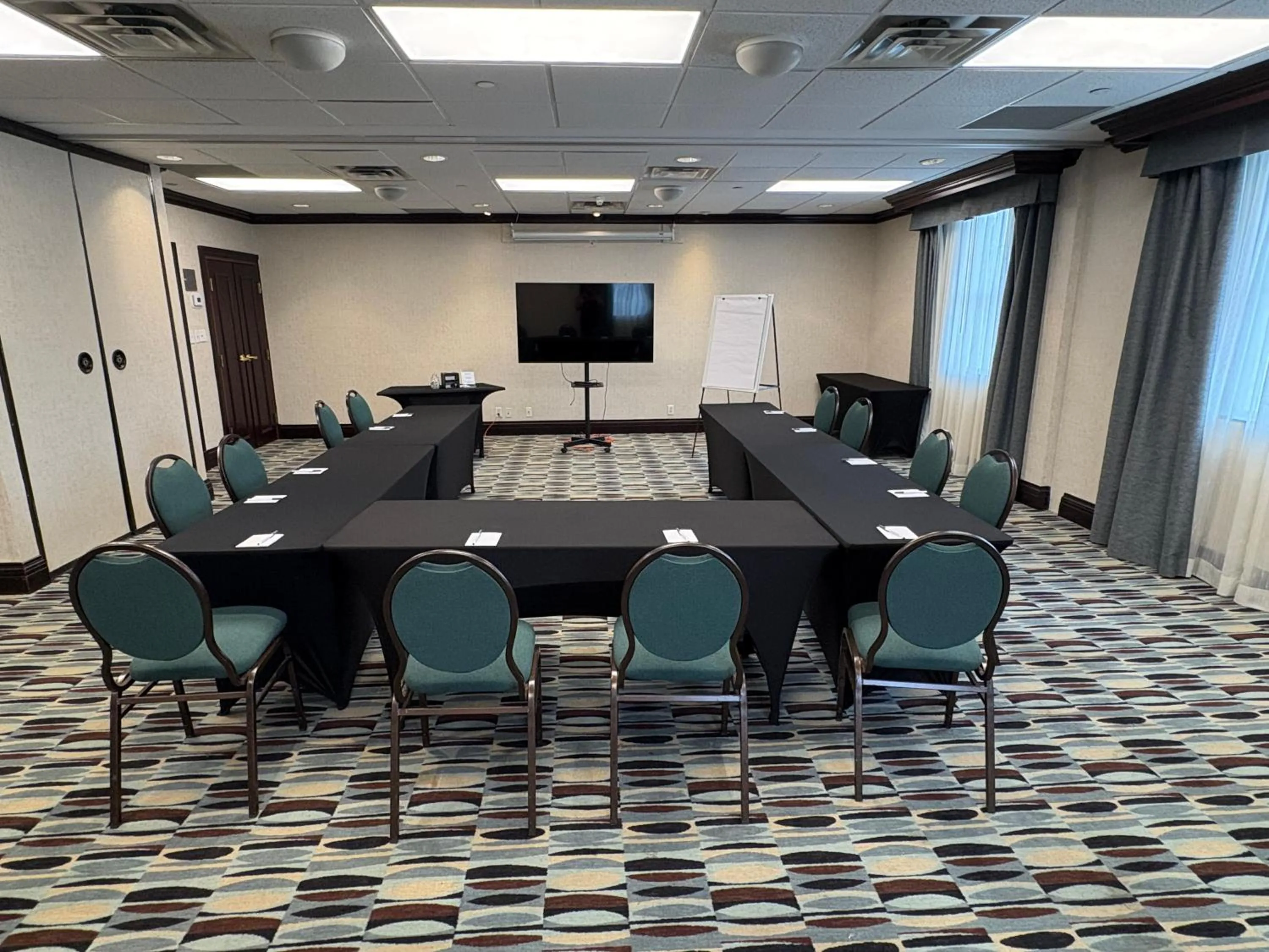 Meeting/conference room in Homewood Suites by Hilton Toronto Mississauga