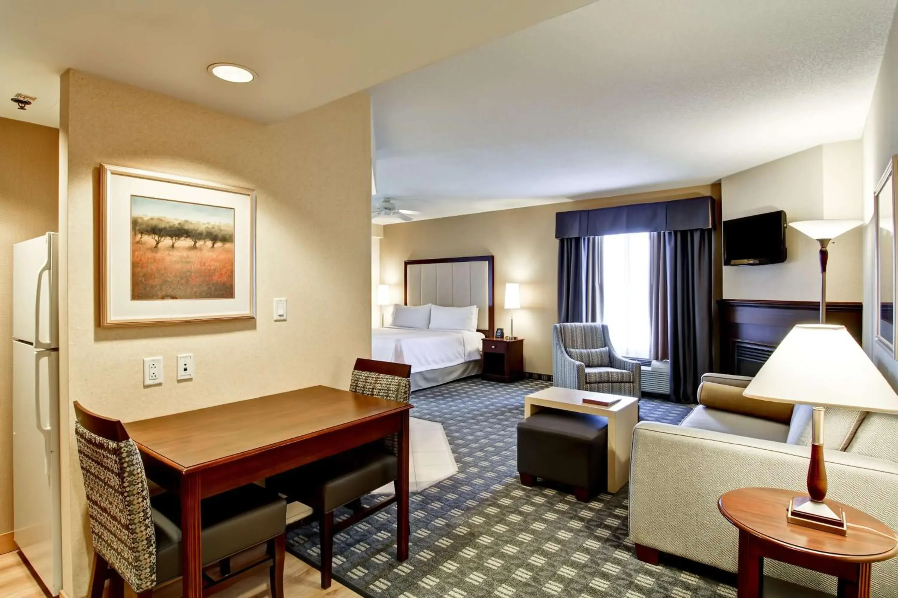 King Studio Suite with Fireplace - Non-Smoking in Homewood Suites by Hilton Toronto Mississauga King Studio Suite with Fireplace - Non-Smoking in Homewood Suites by Hilton Toronto Mississauga