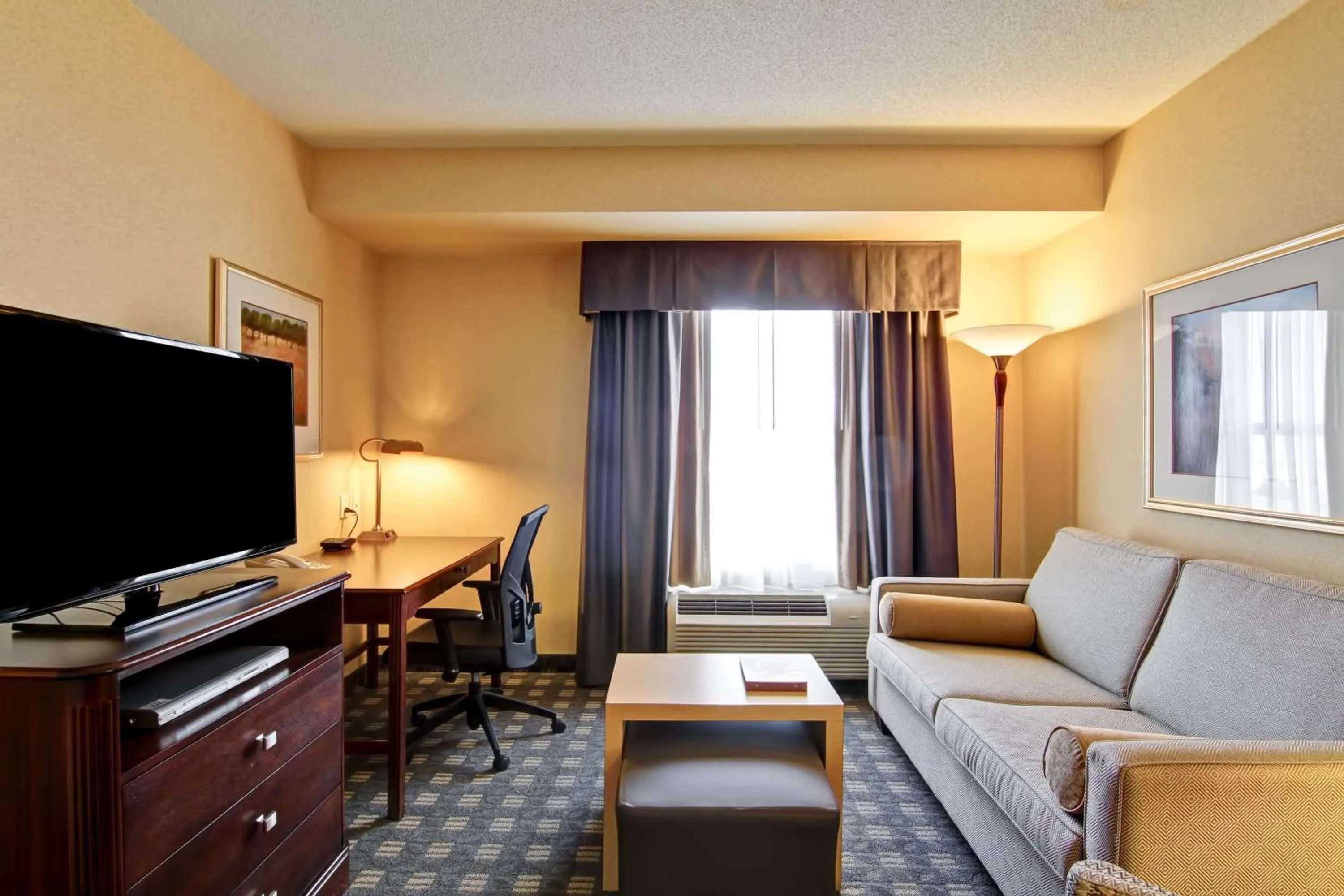 Bedroom in Homewood Suites by Hilton Toronto Mississauga