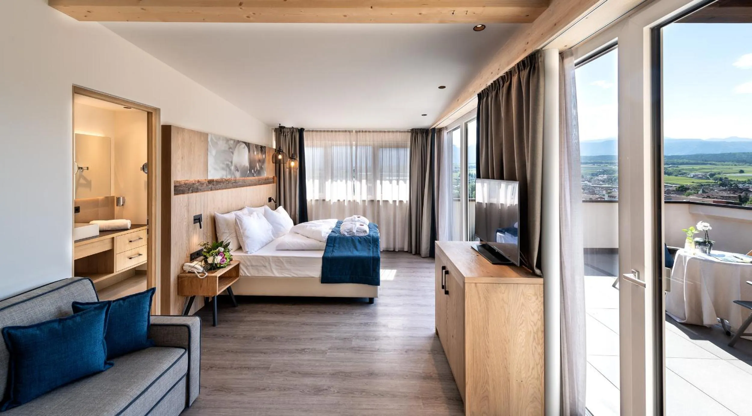 Photo of the whole room, Bed in Hotel Christof