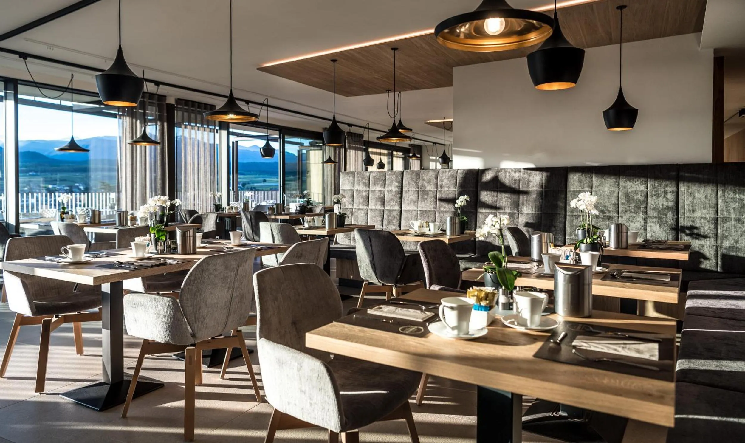 Restaurant/places to eat in Hotel Christof