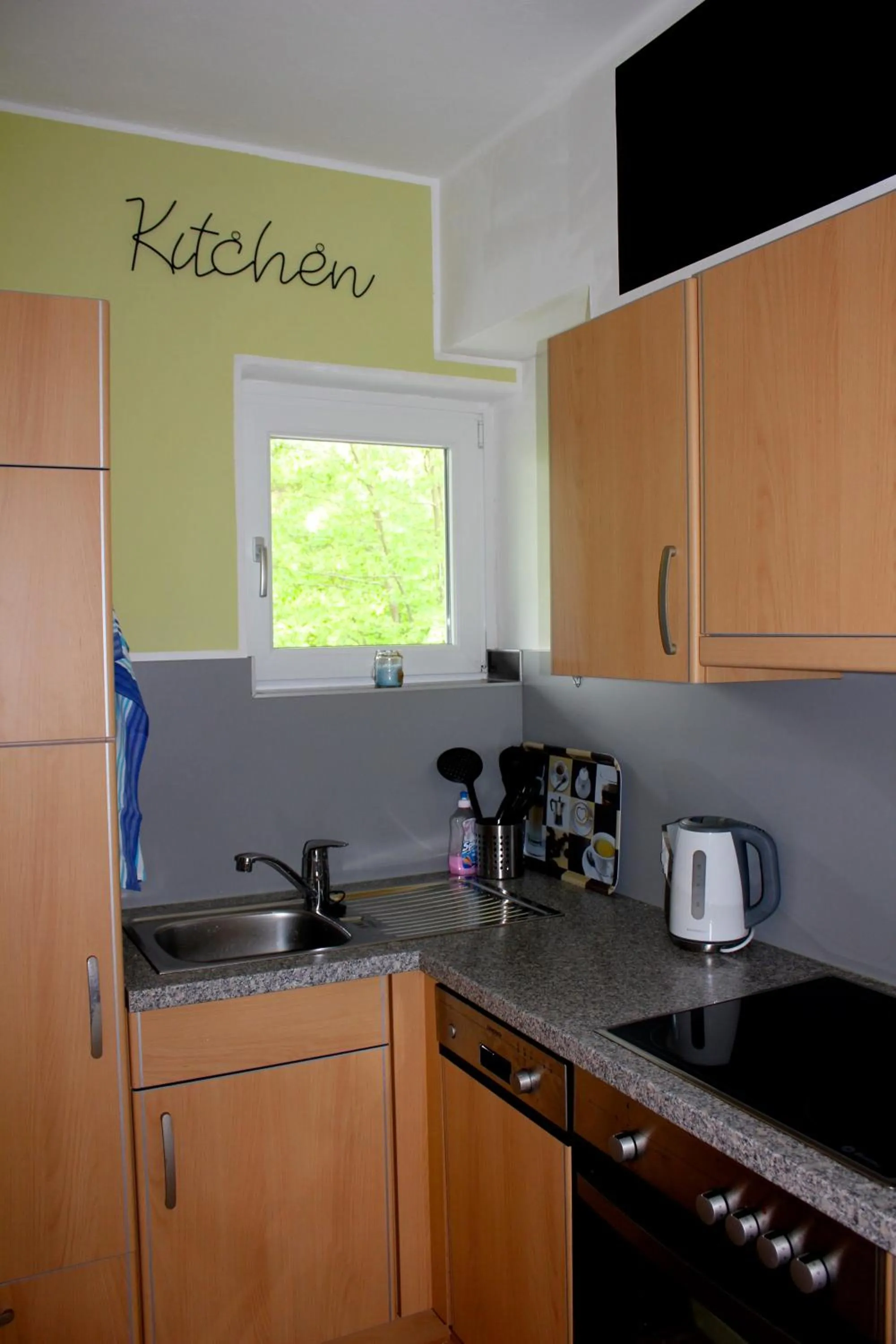 Kitchen or kitchenette in FeWo Leeb