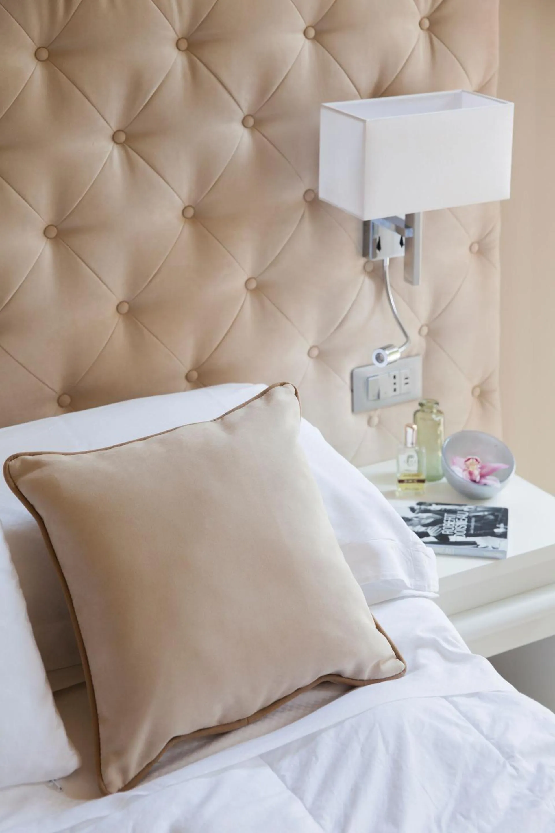 Decorative detail in Hotel Mediterraneo