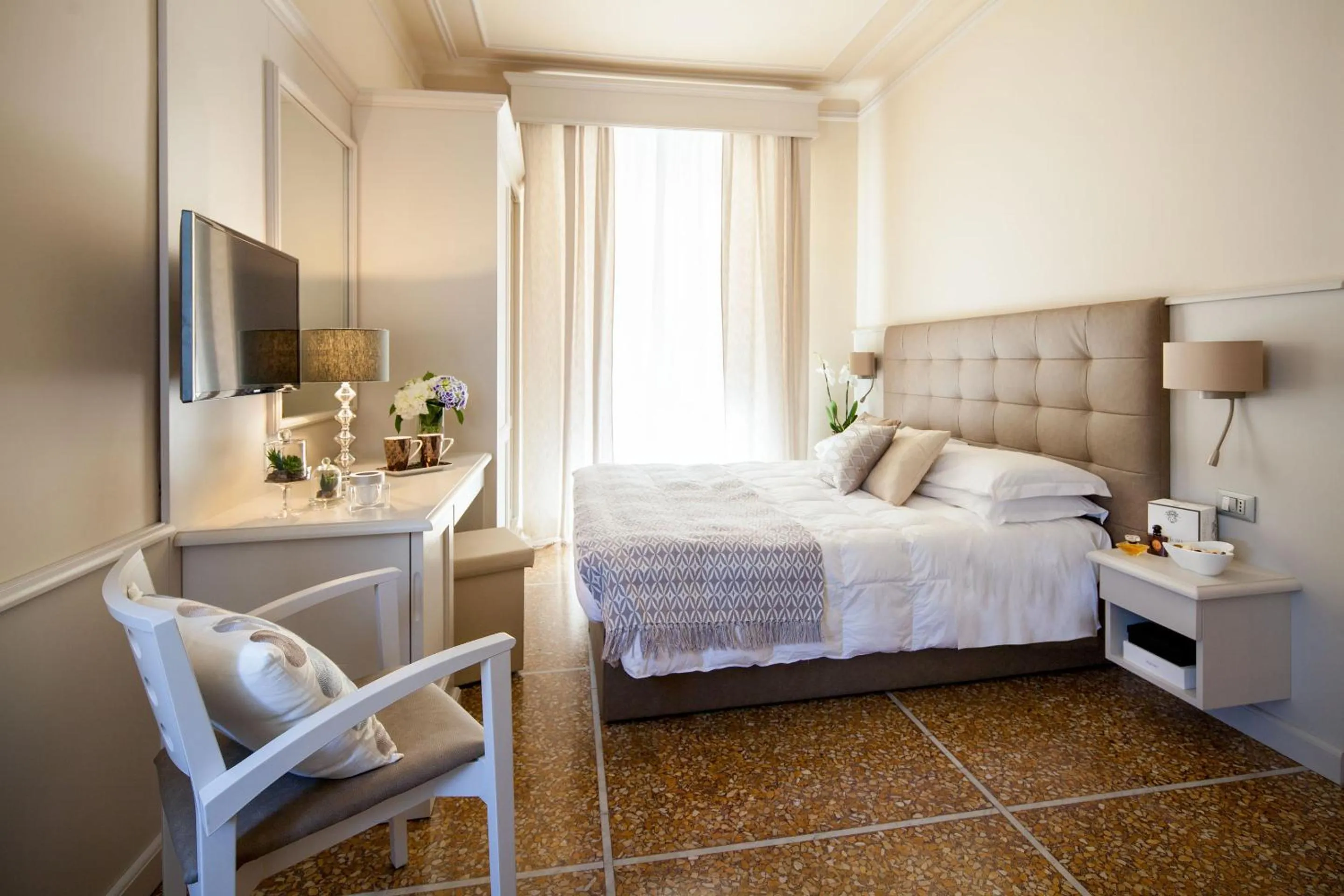 Bedroom in Hotel Mediterraneo
