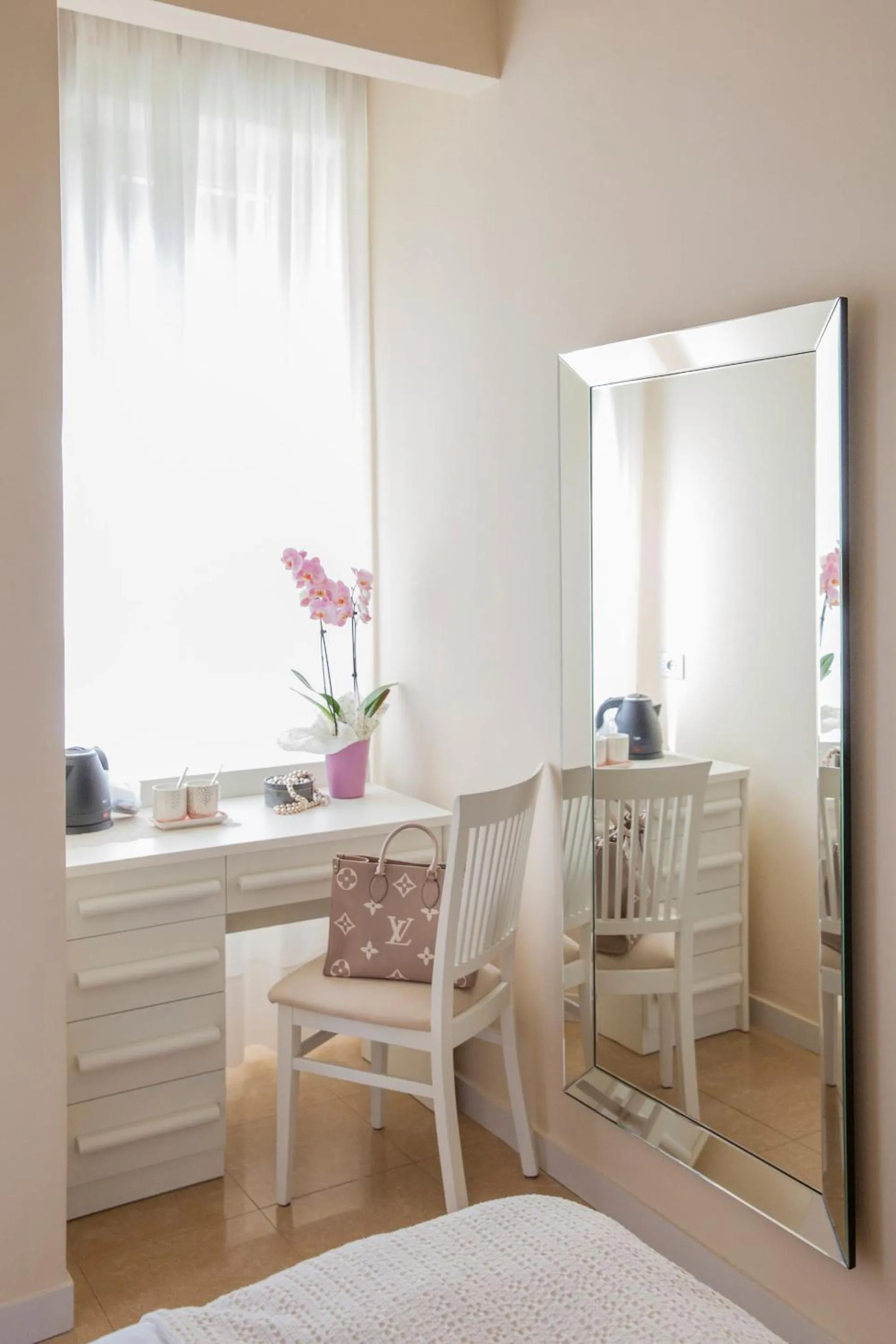 Decorative detail in Hotel Mediterraneo