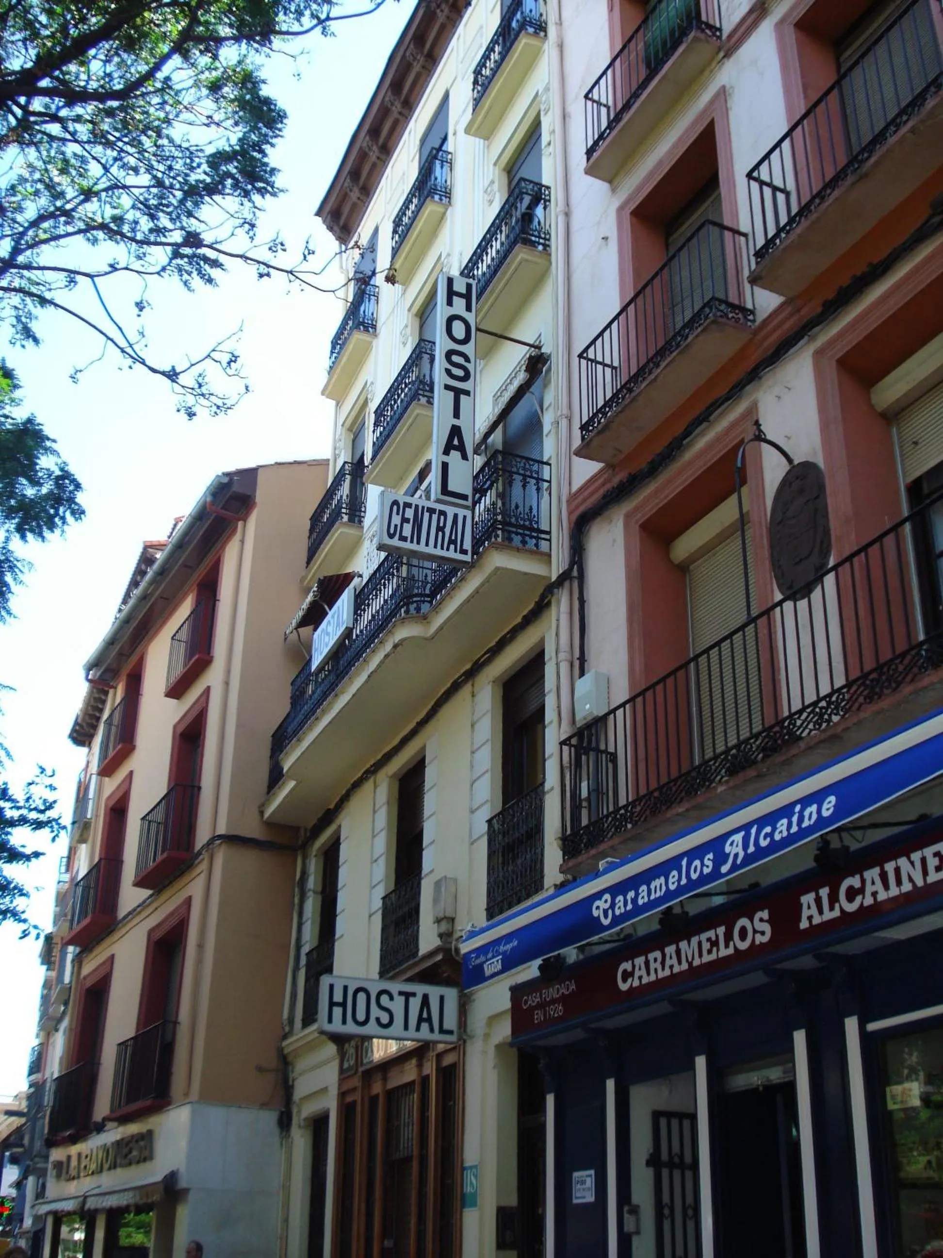 Property building in Hostel Central Zaragoza