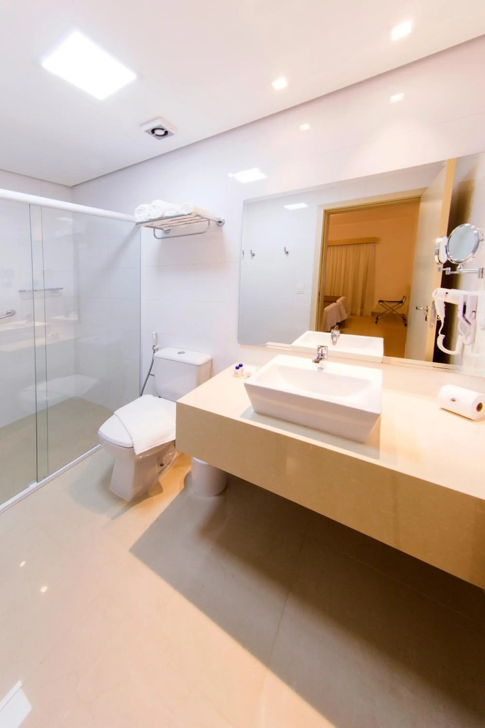 Luxury Triple Room in Hotel Araucaria Flat Araraquara Luxury Triple Room in Hotel Araucaria Flat Araraquara