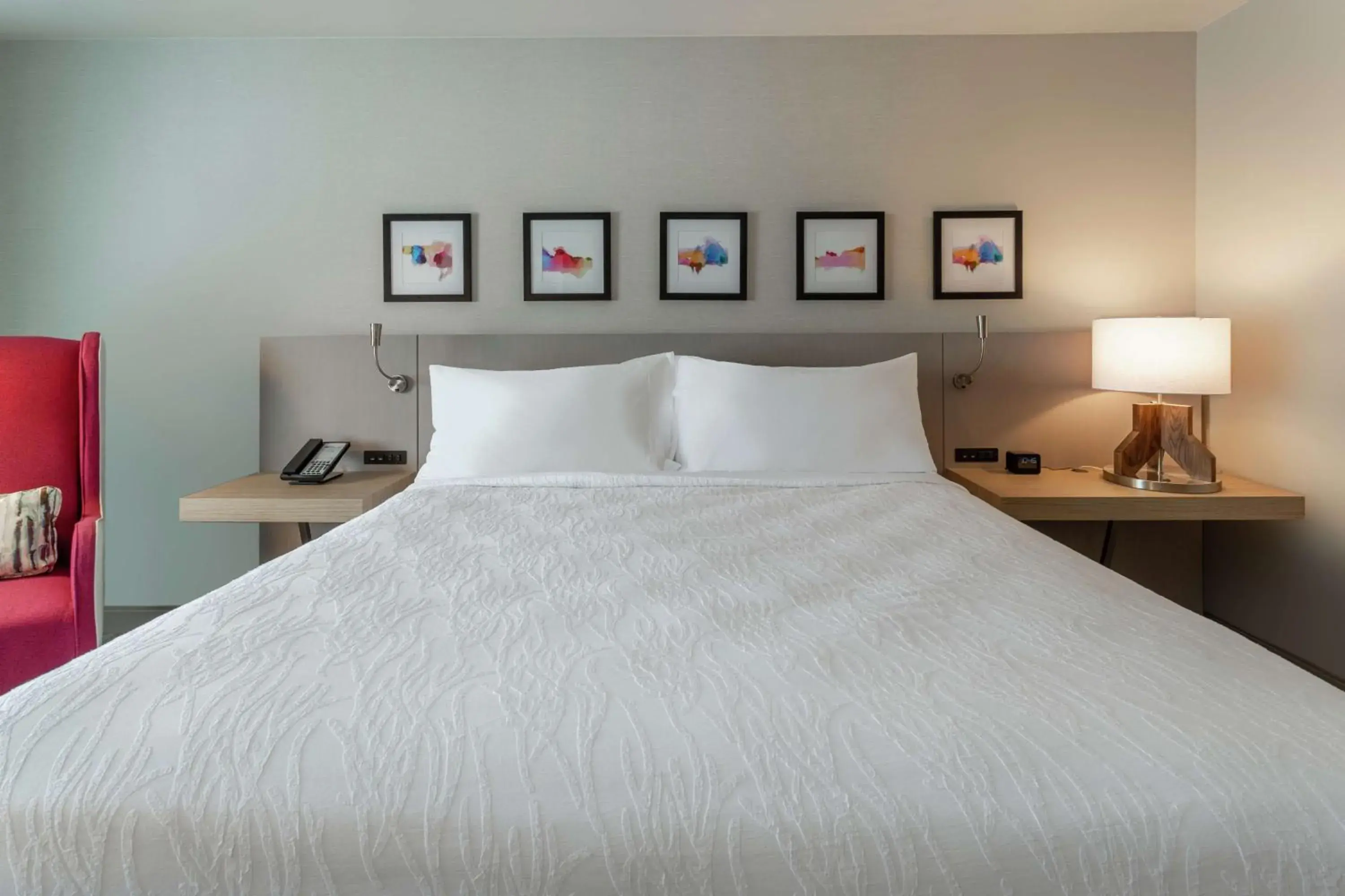 King Room in Hilton Garden Inn Evanston King Room in Hilton Garden Inn Evanston