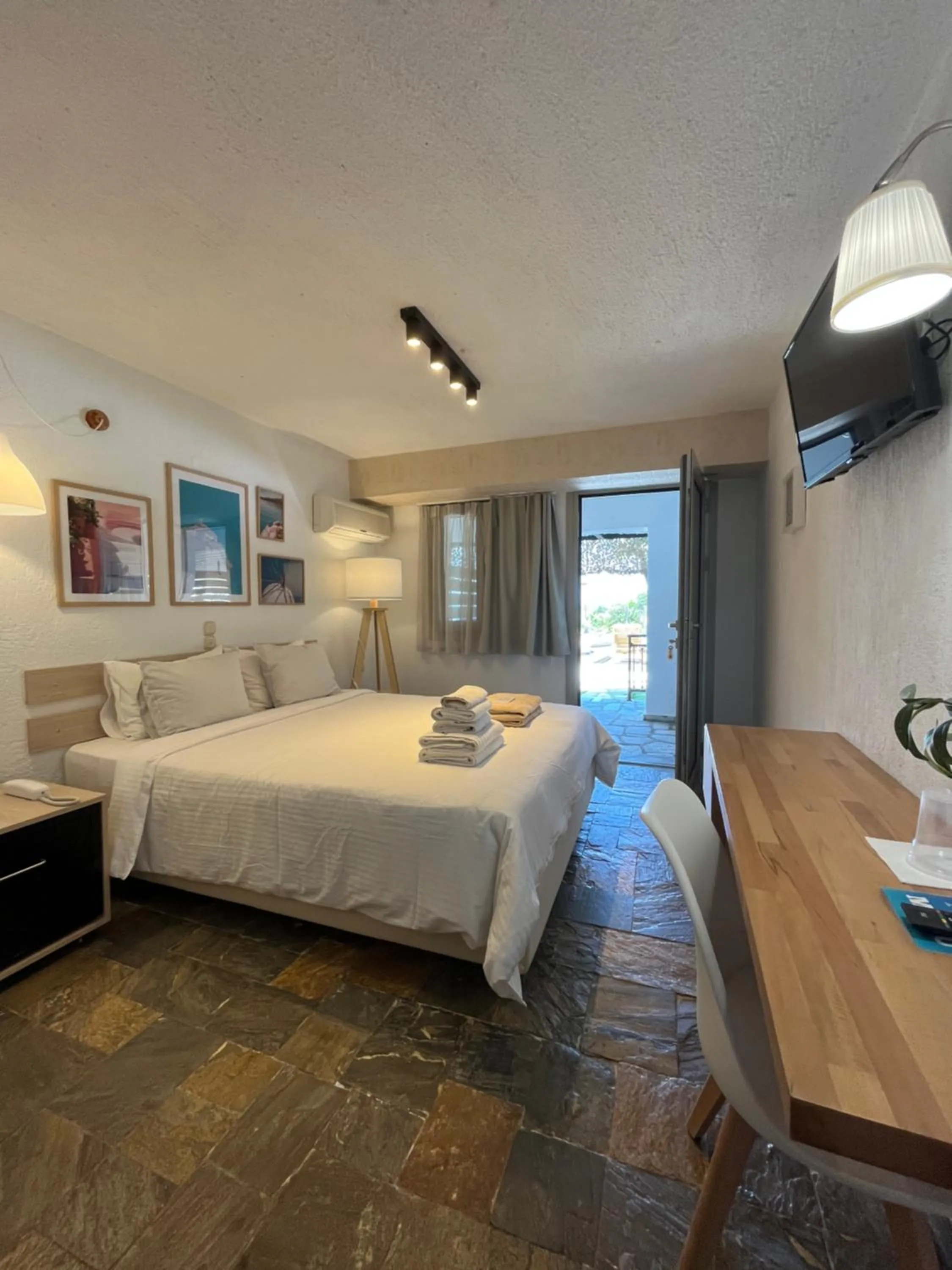 Bed in Panormos Beach Hotel Skopelos