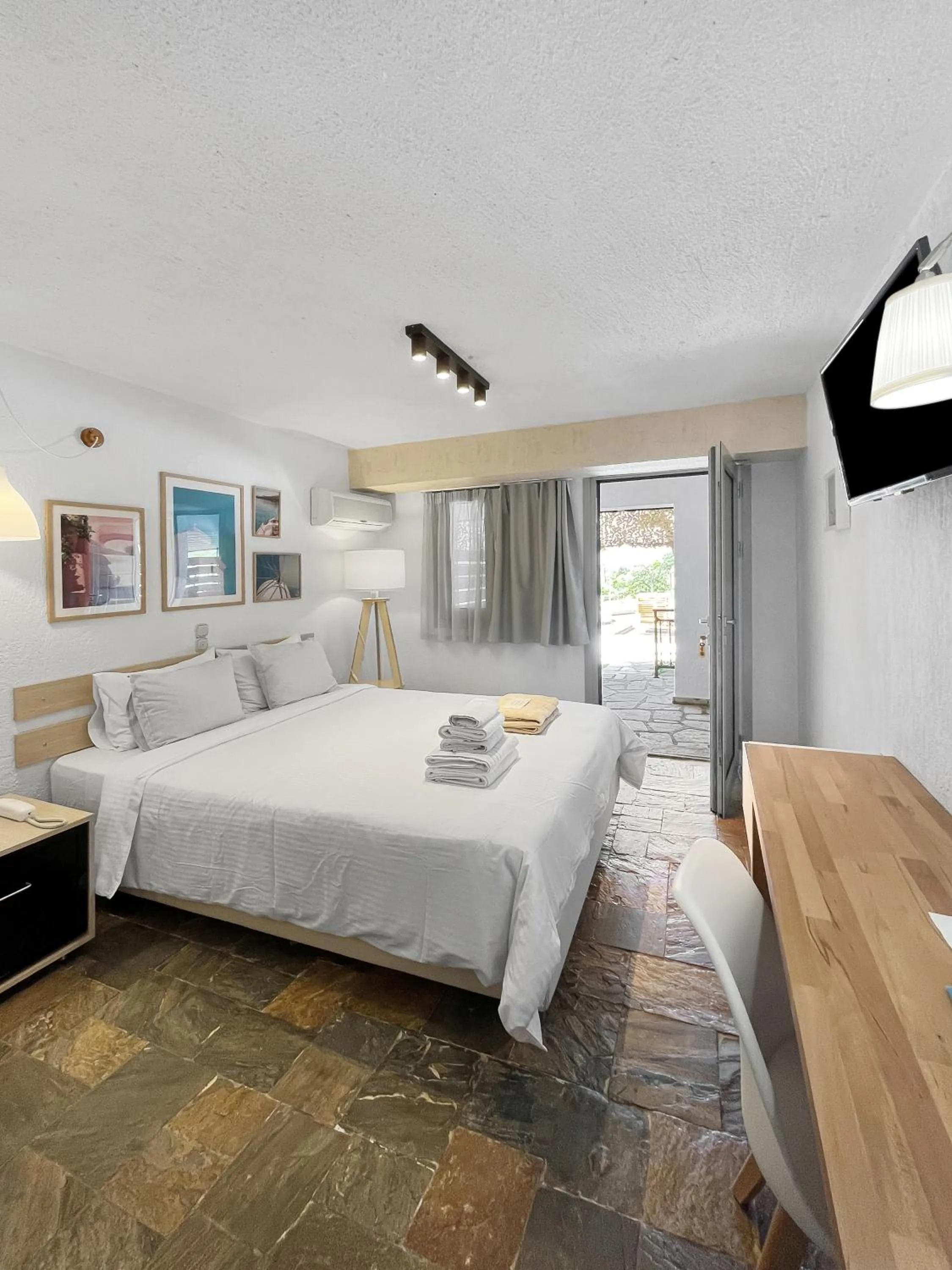 Bed in Panormos Beach Hotel Skopelos