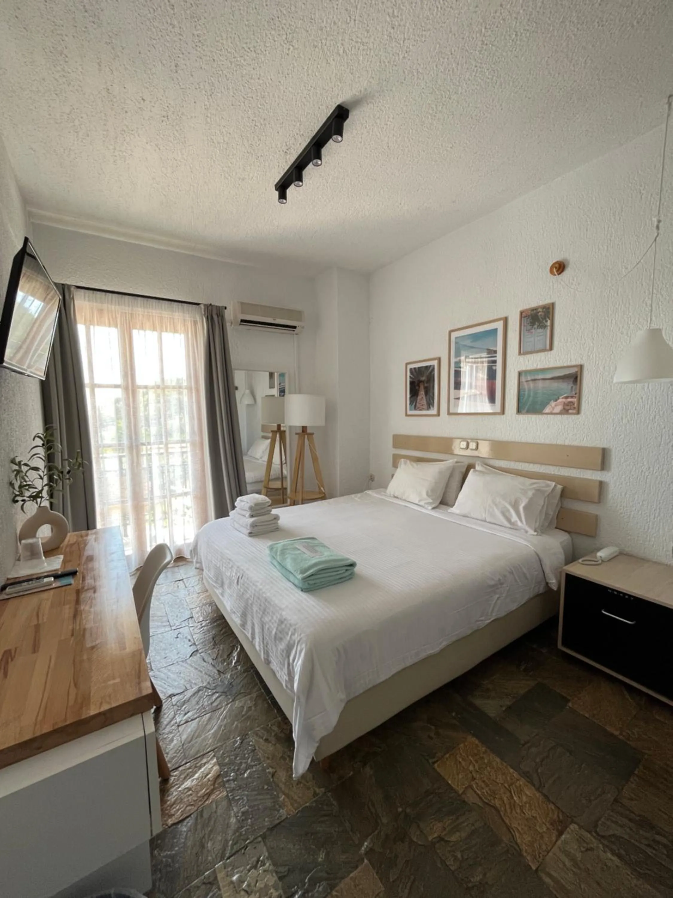 Bed in Panormos Beach Hotel Skopelos