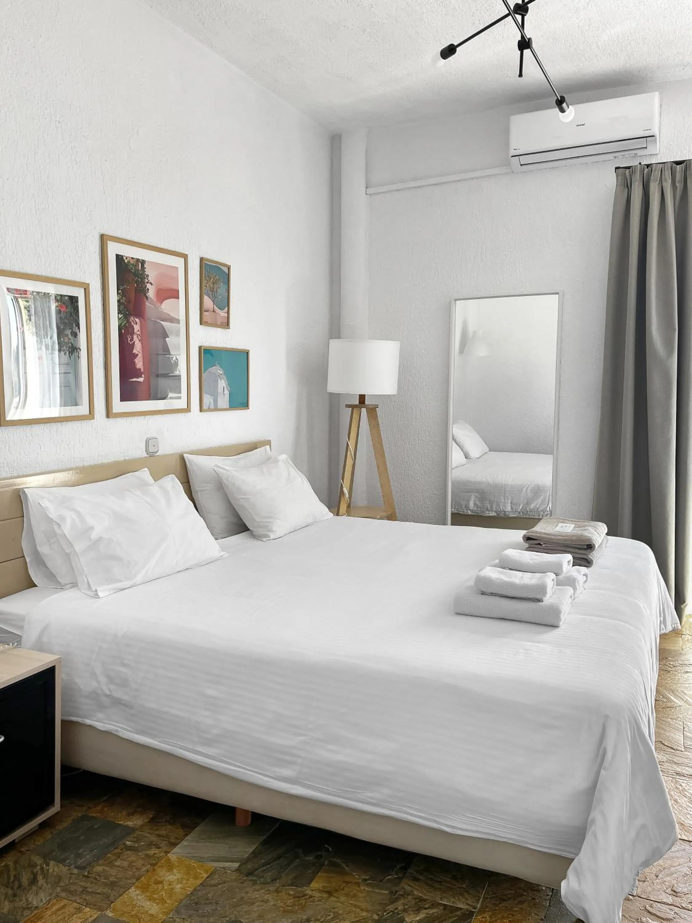 Bed in Panormos Beach Hotel Skopelos